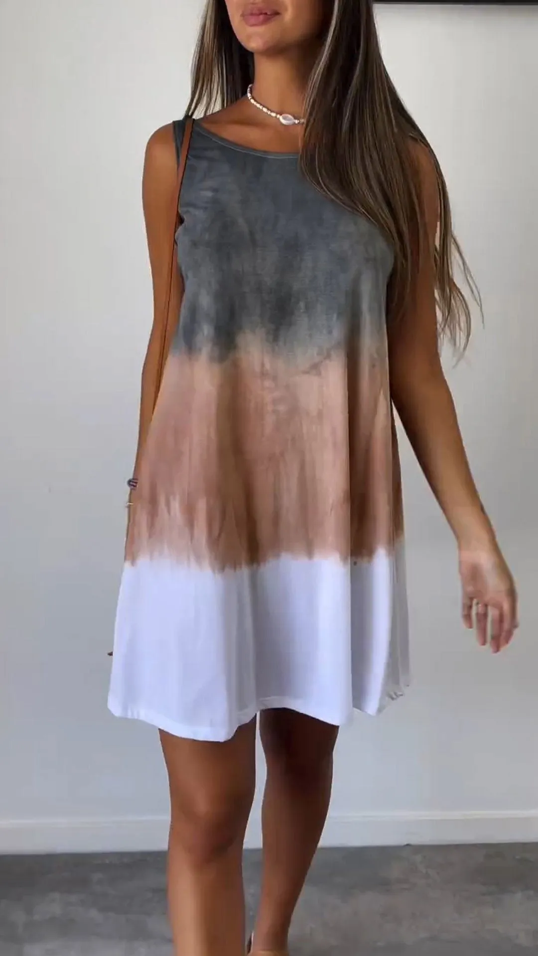 Antonia | Airy A-line summer dress in ombre style