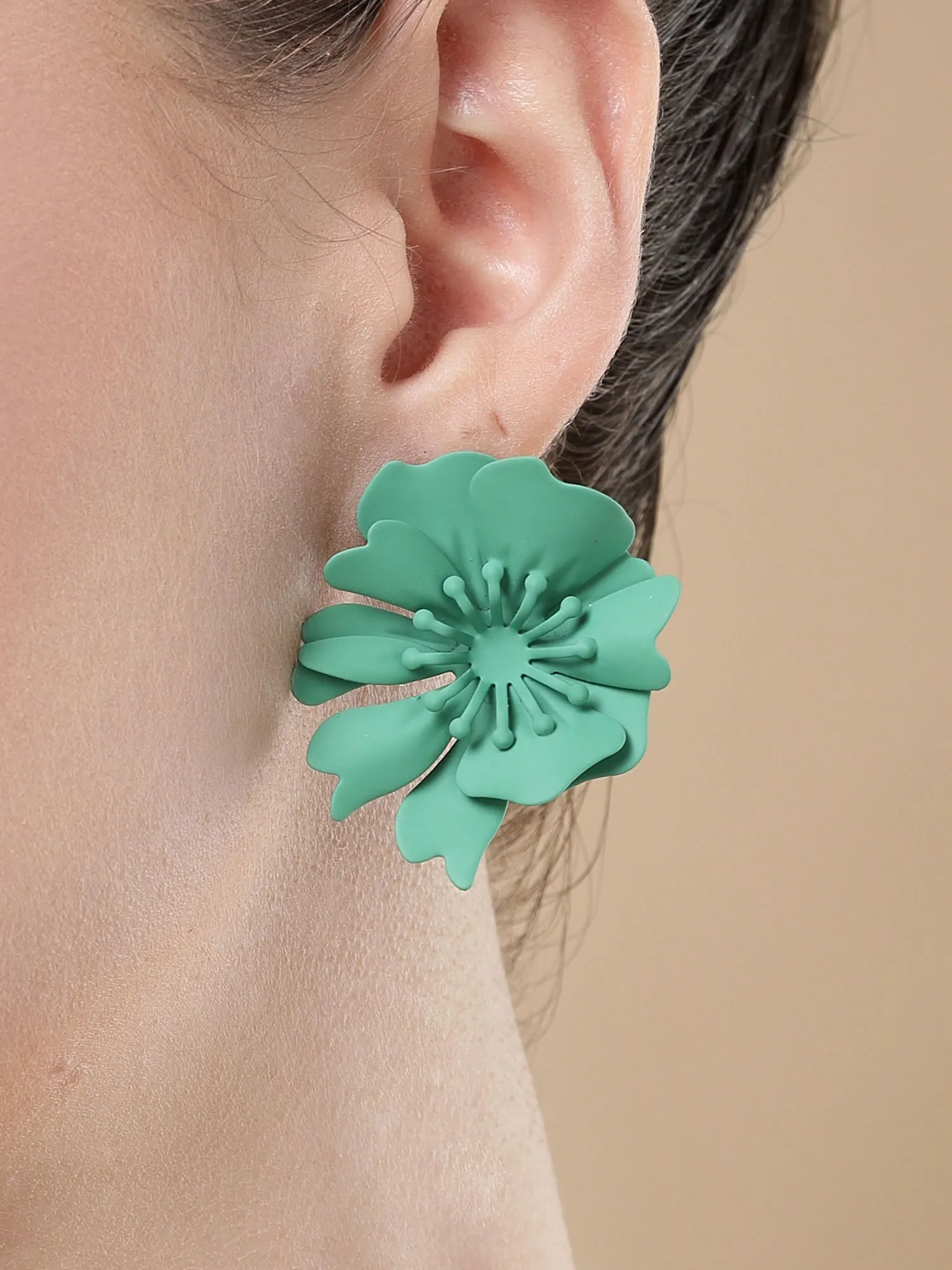 Bohey by KARATCART Green Floral Stud Earrings for Women