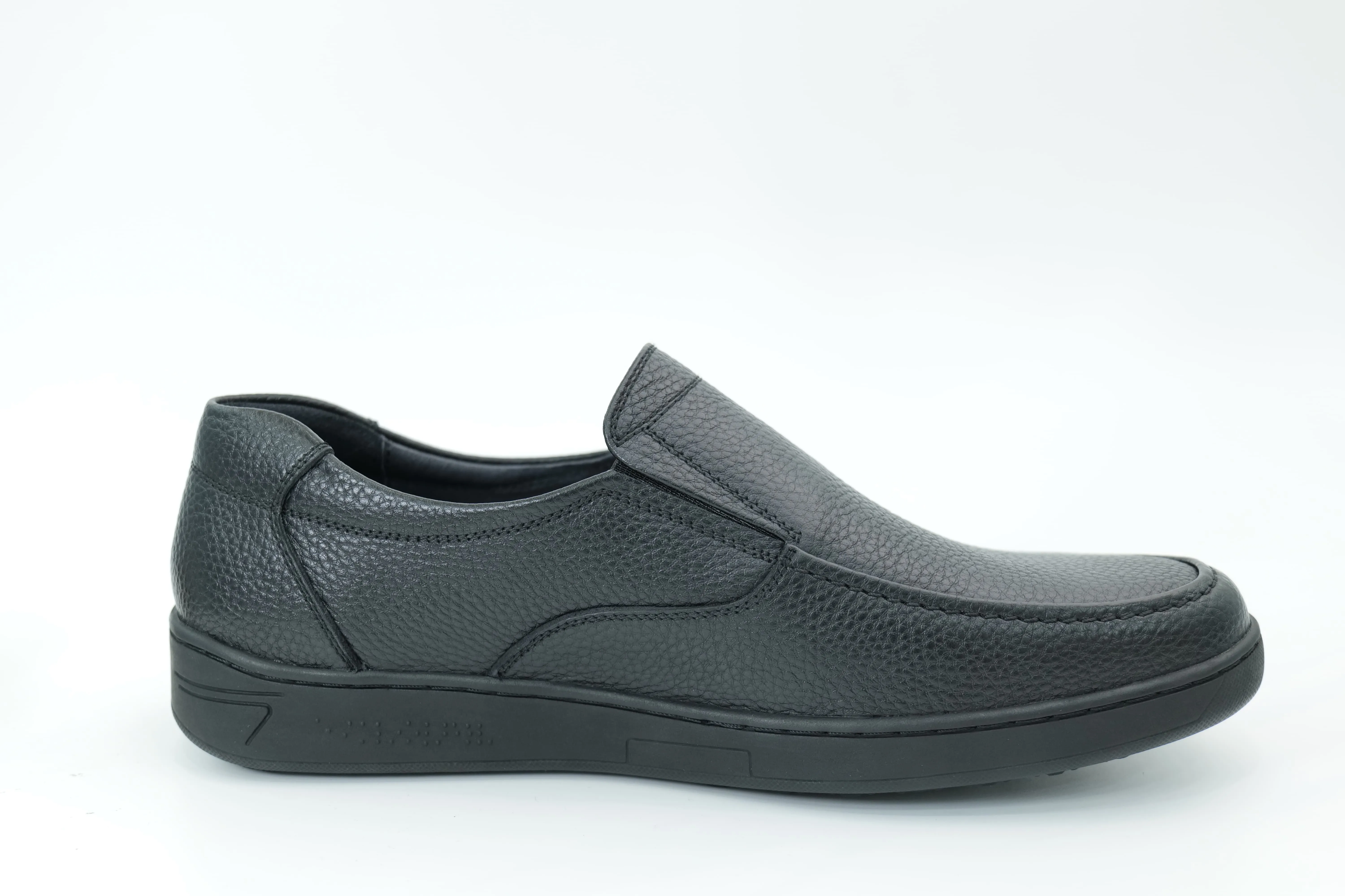 Casual shoes