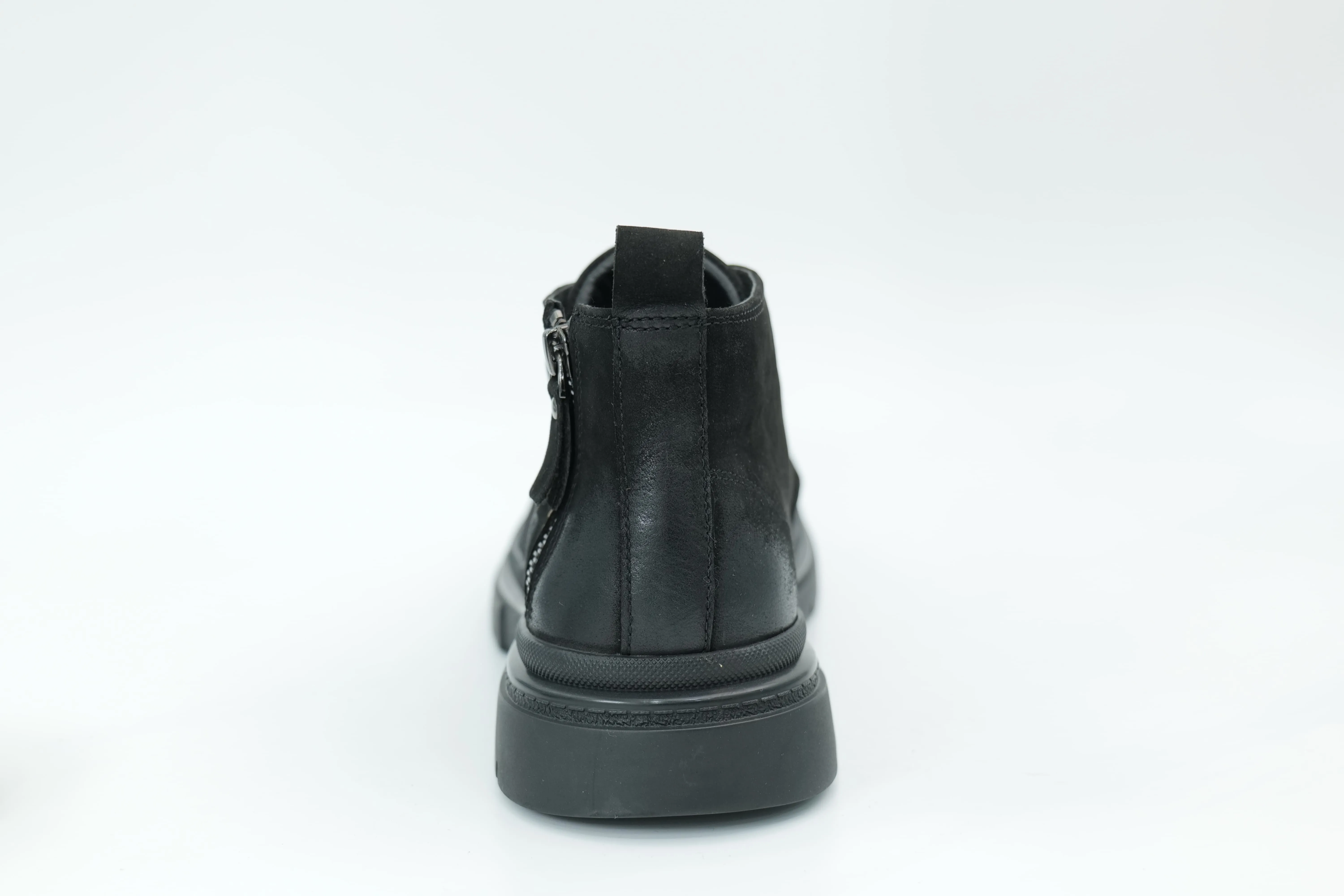 Casual shoes