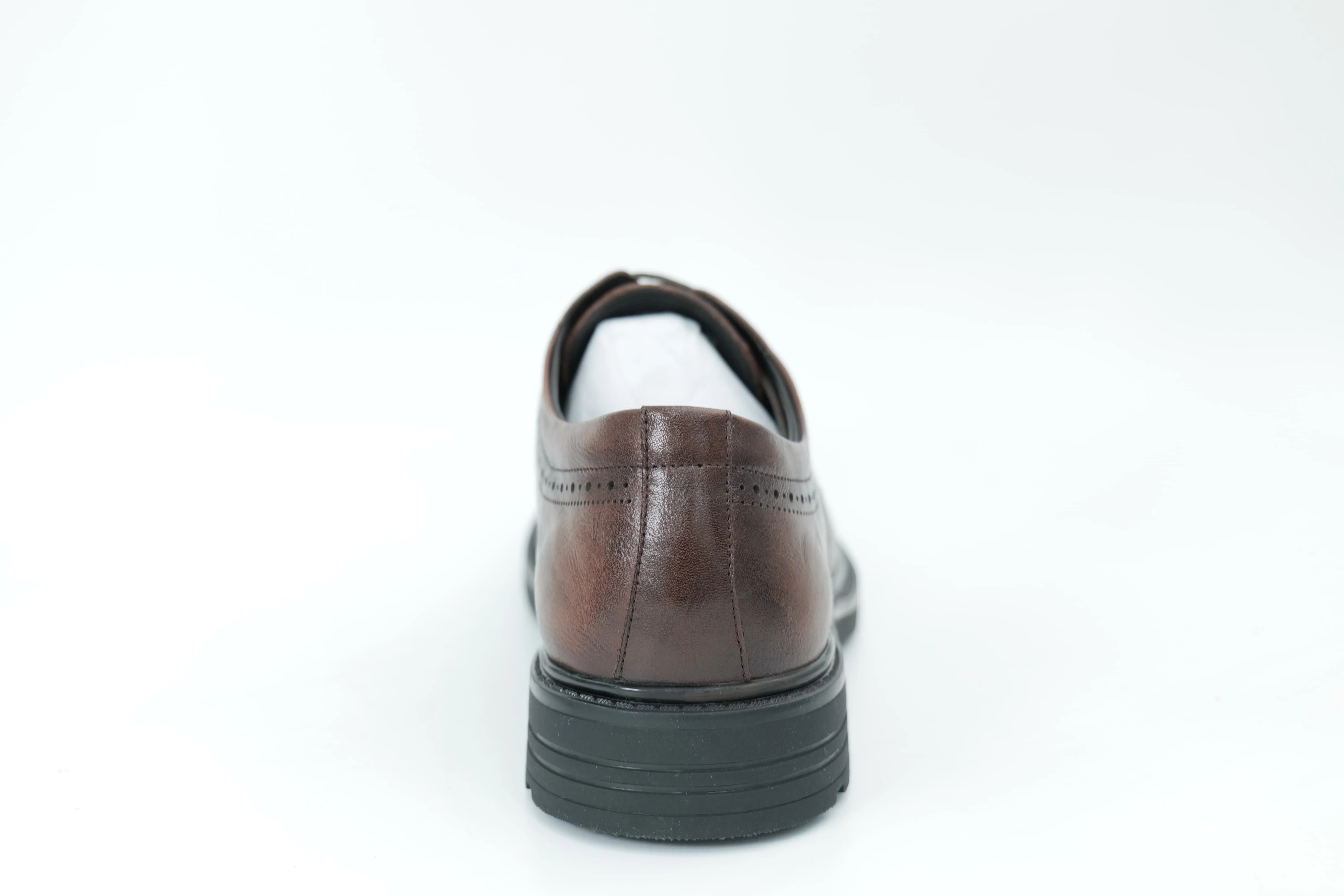 Casual shoes