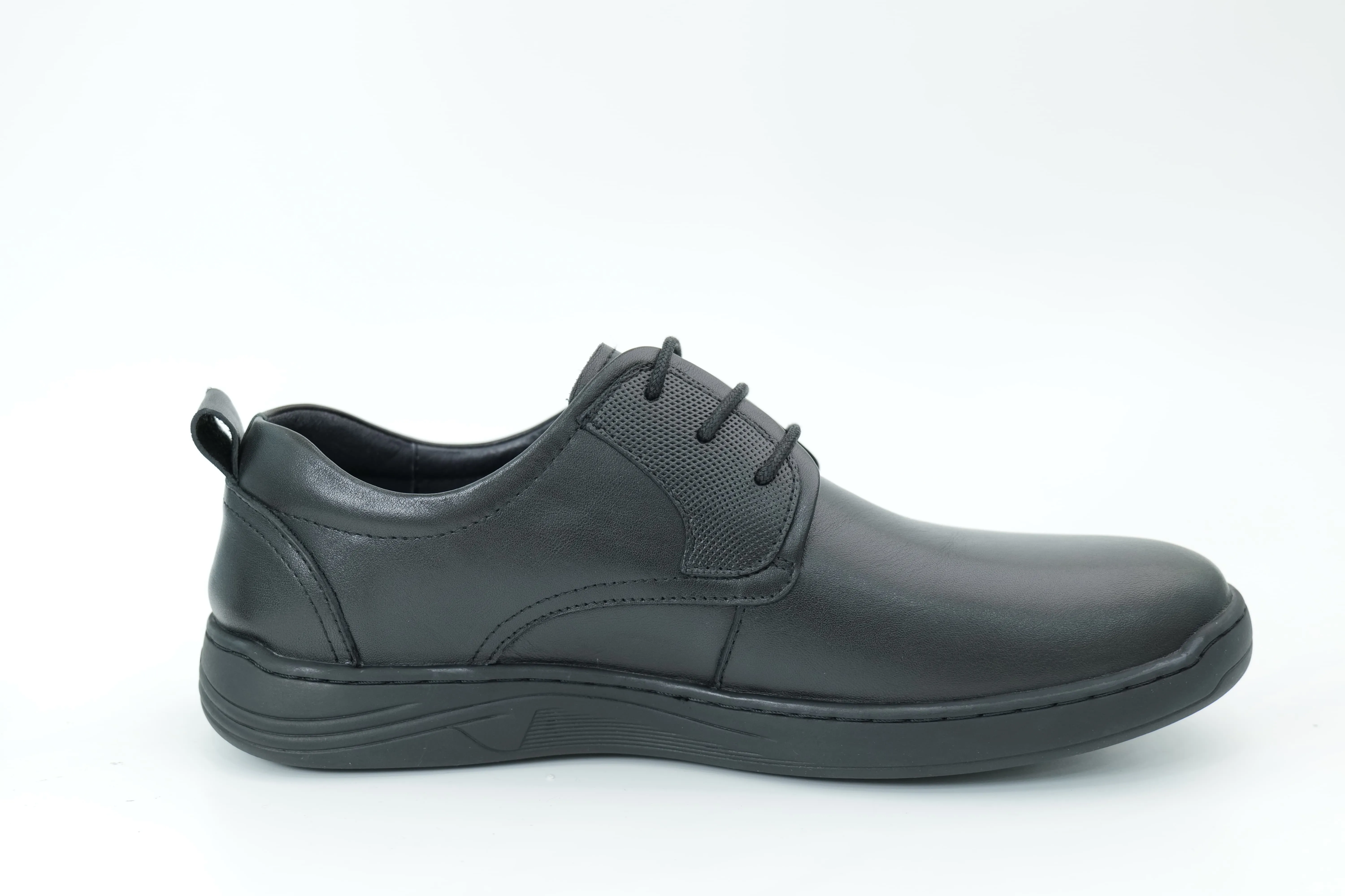 Casual shoes
