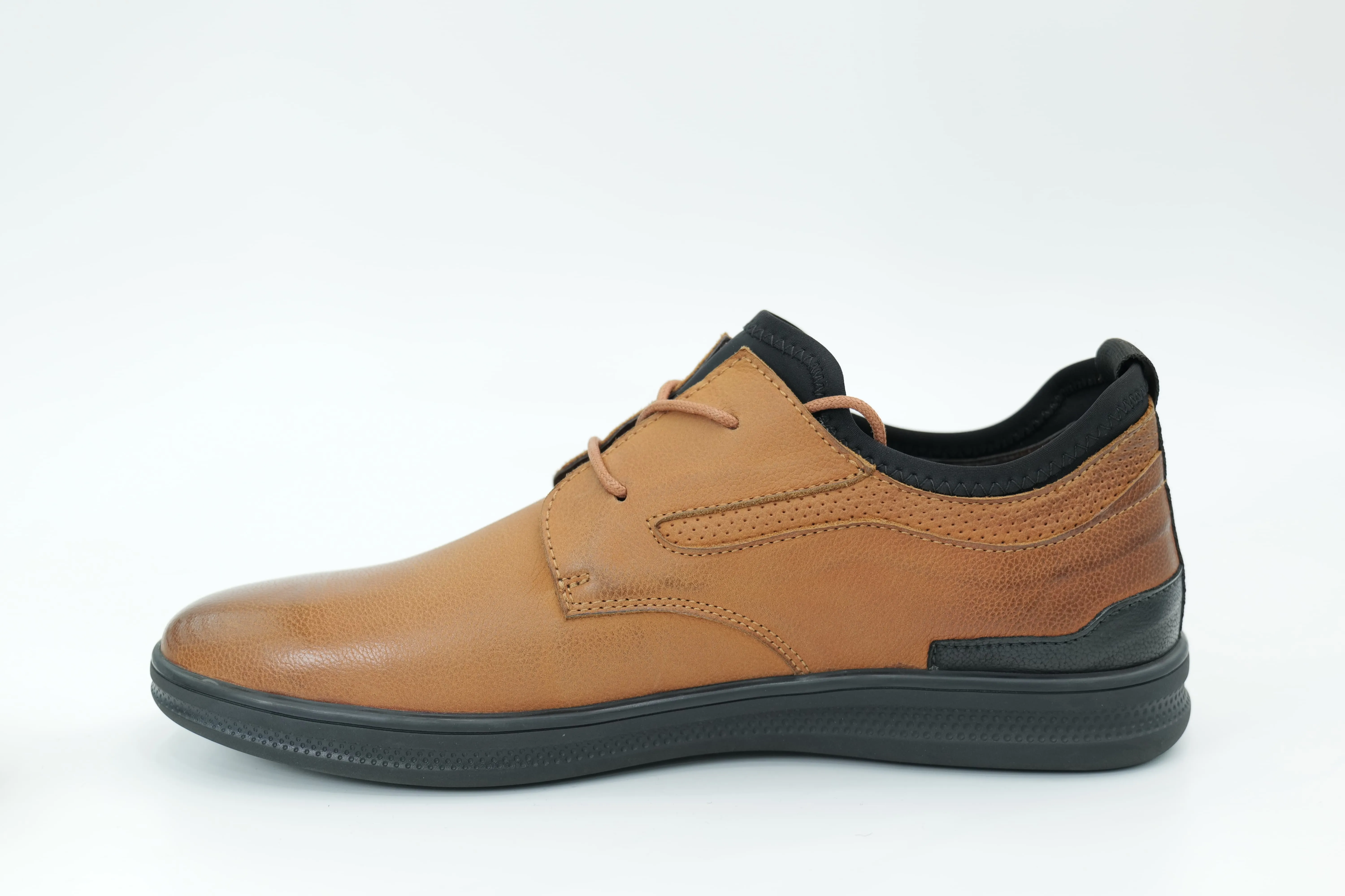Casual shoes