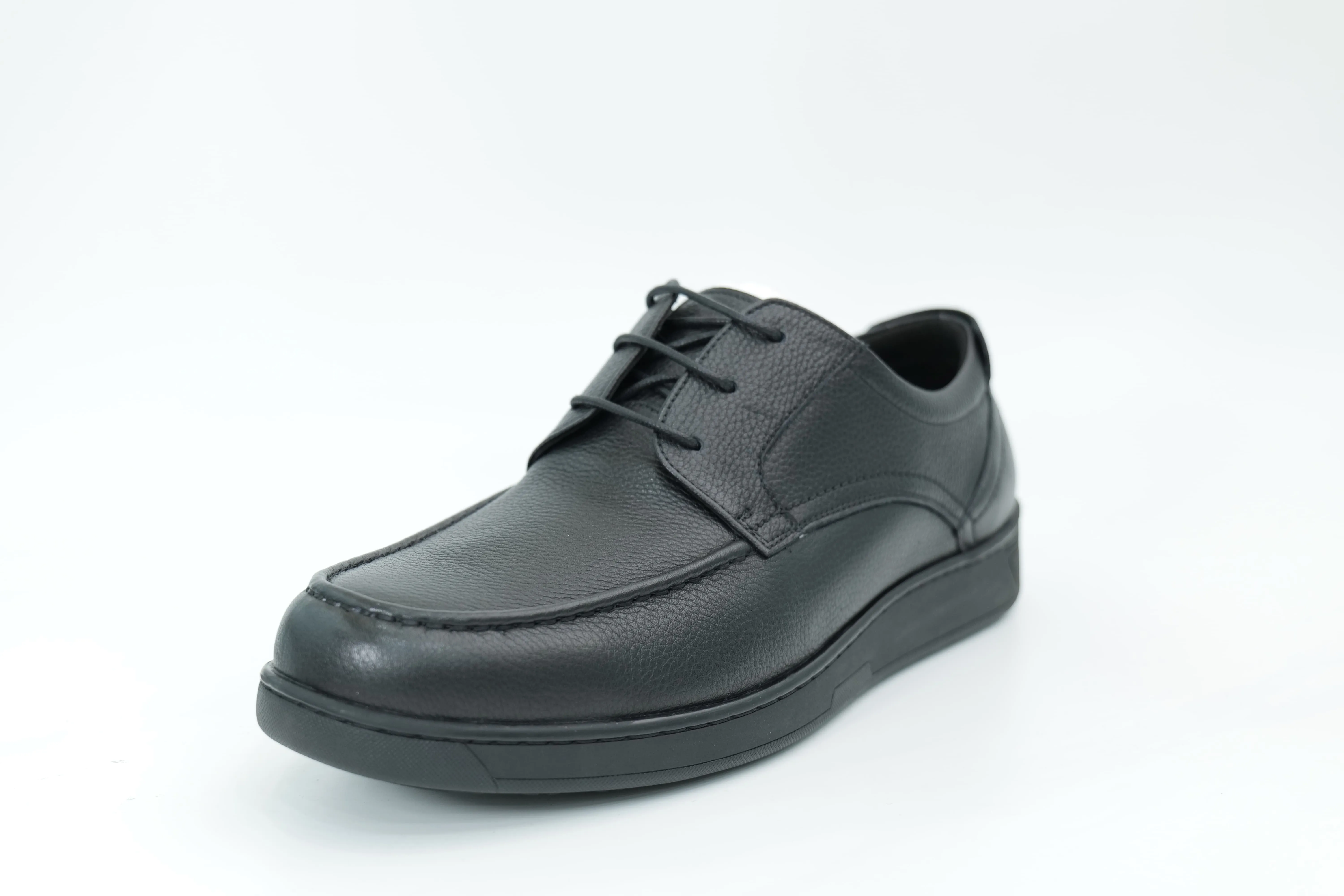 Casual shoes