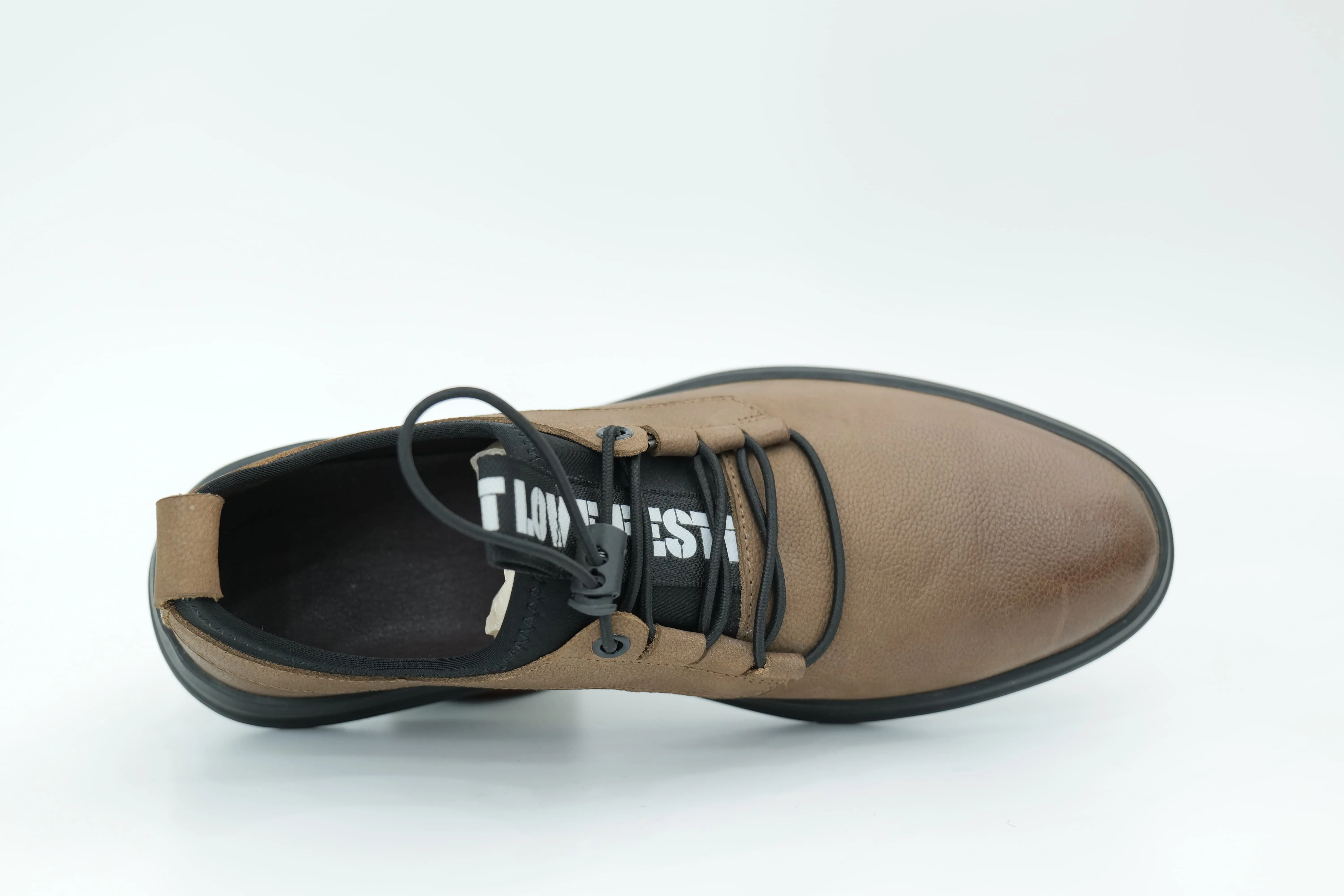 Casual shoes