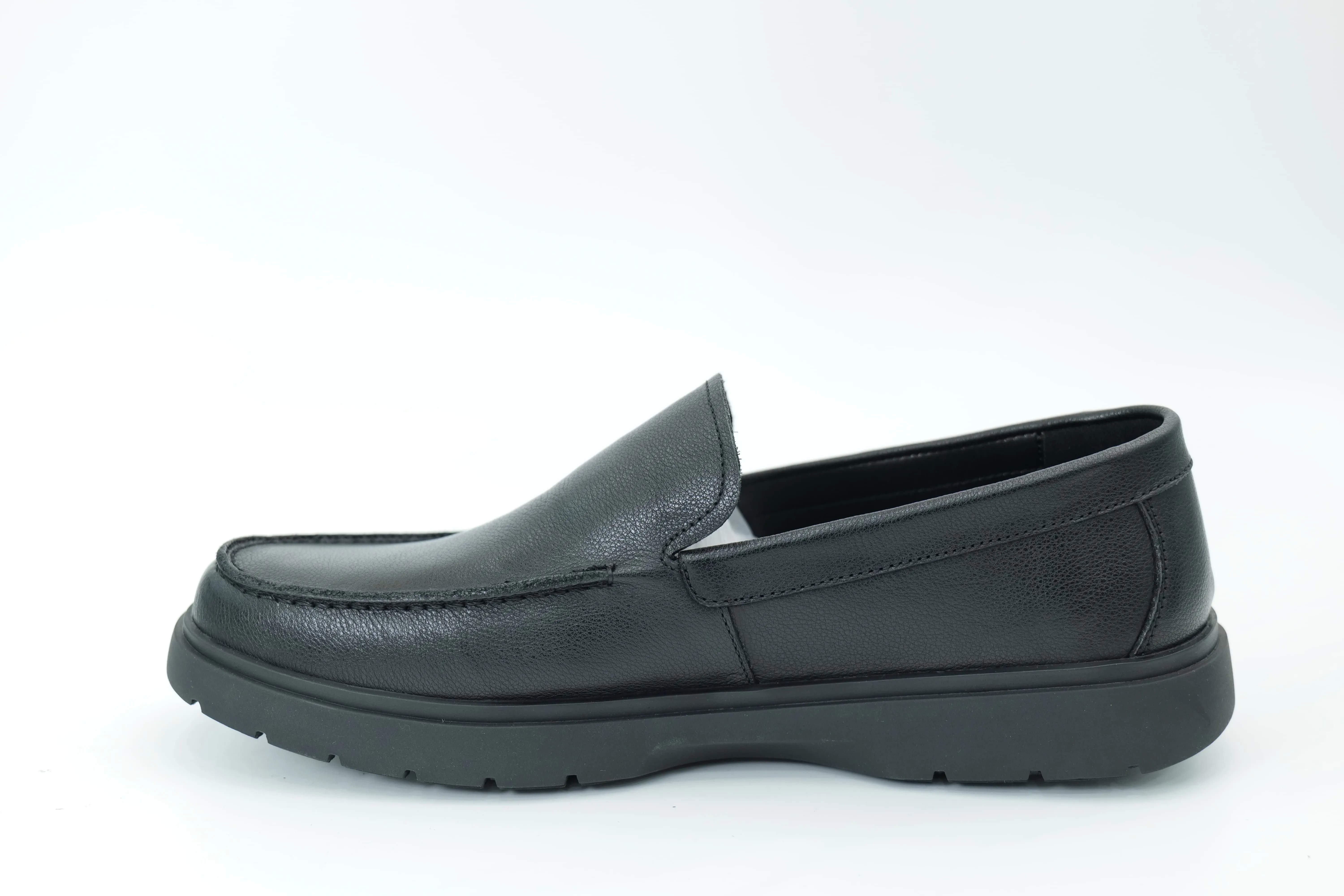 Casual shoes