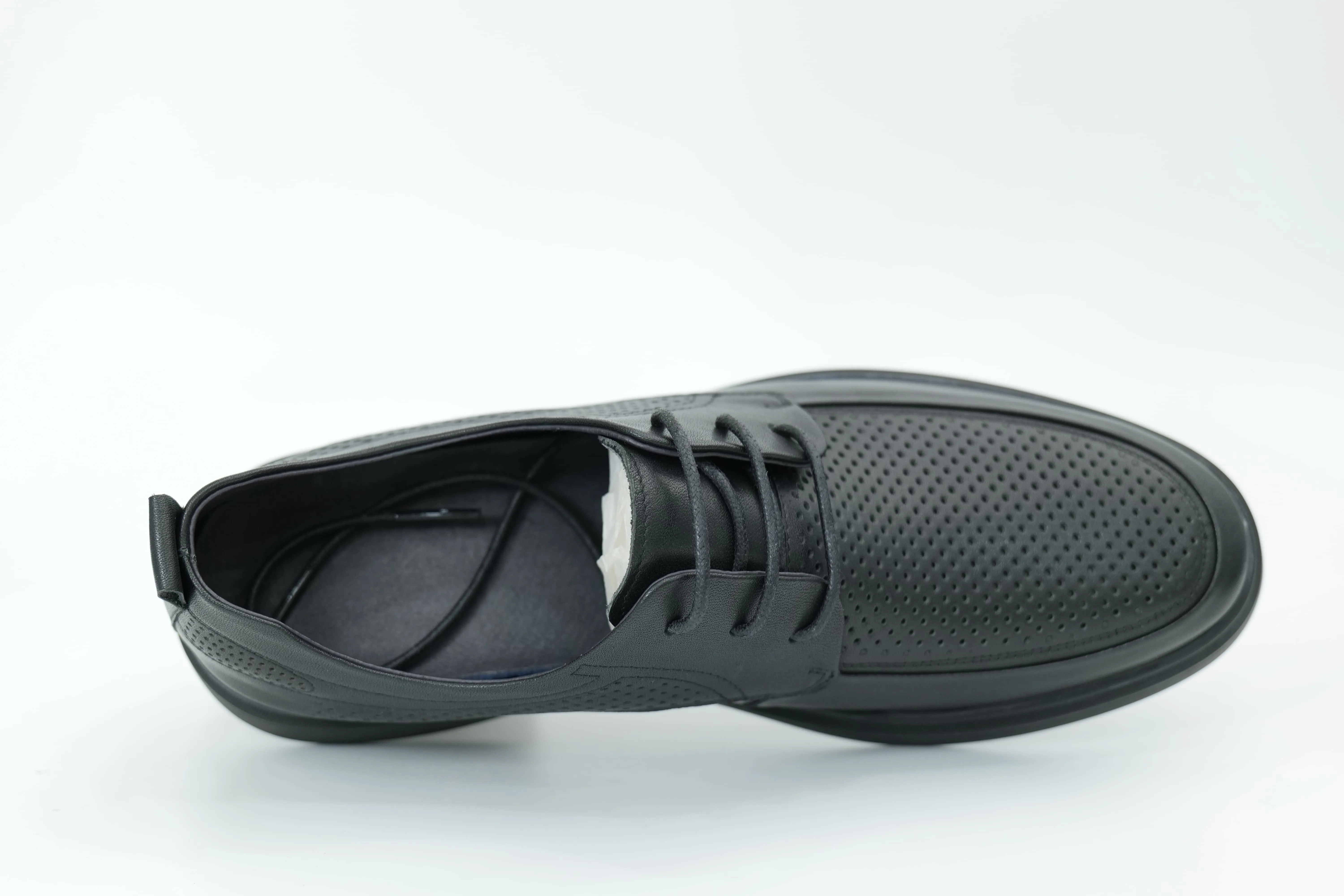Casual shoes