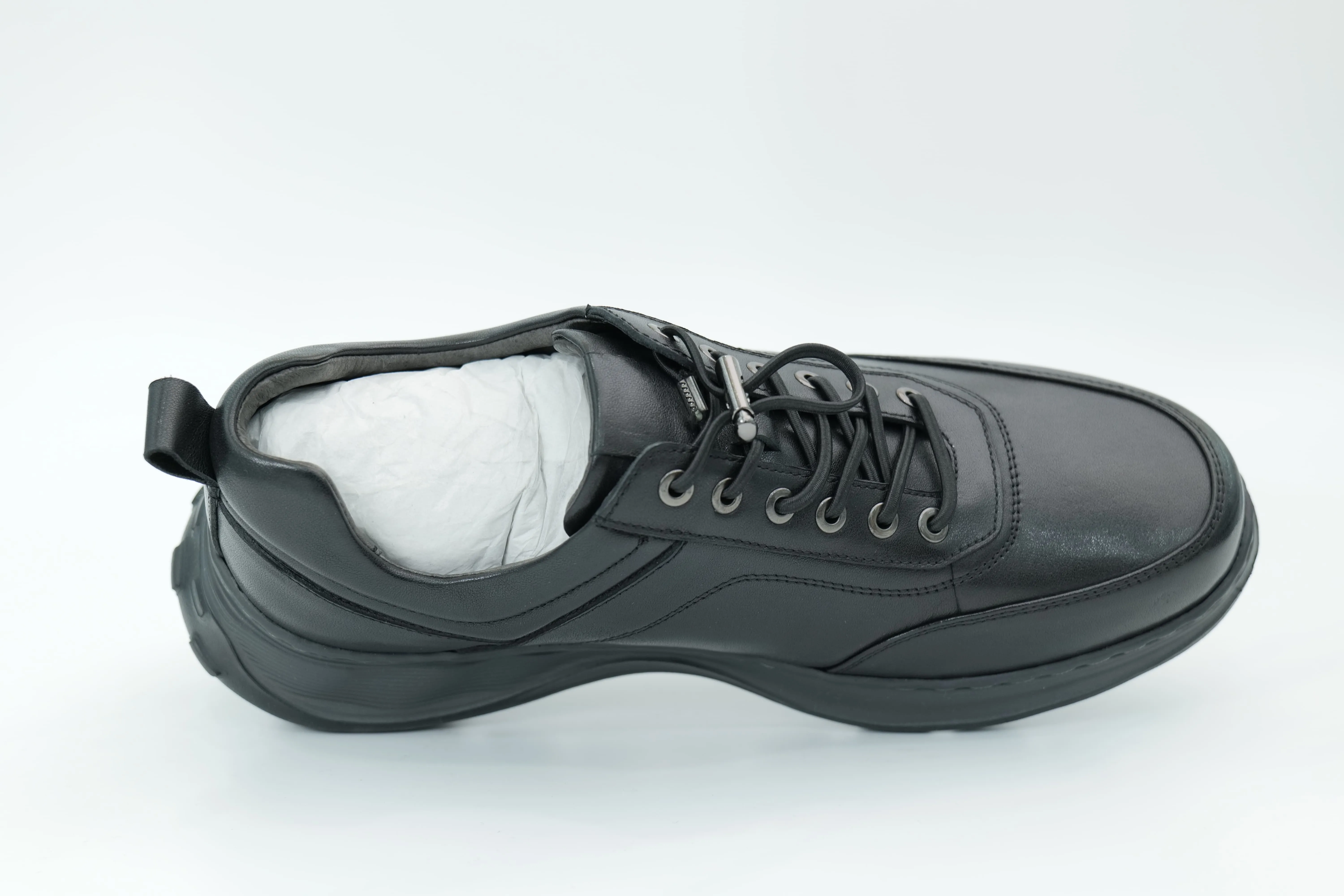 Casual shoes