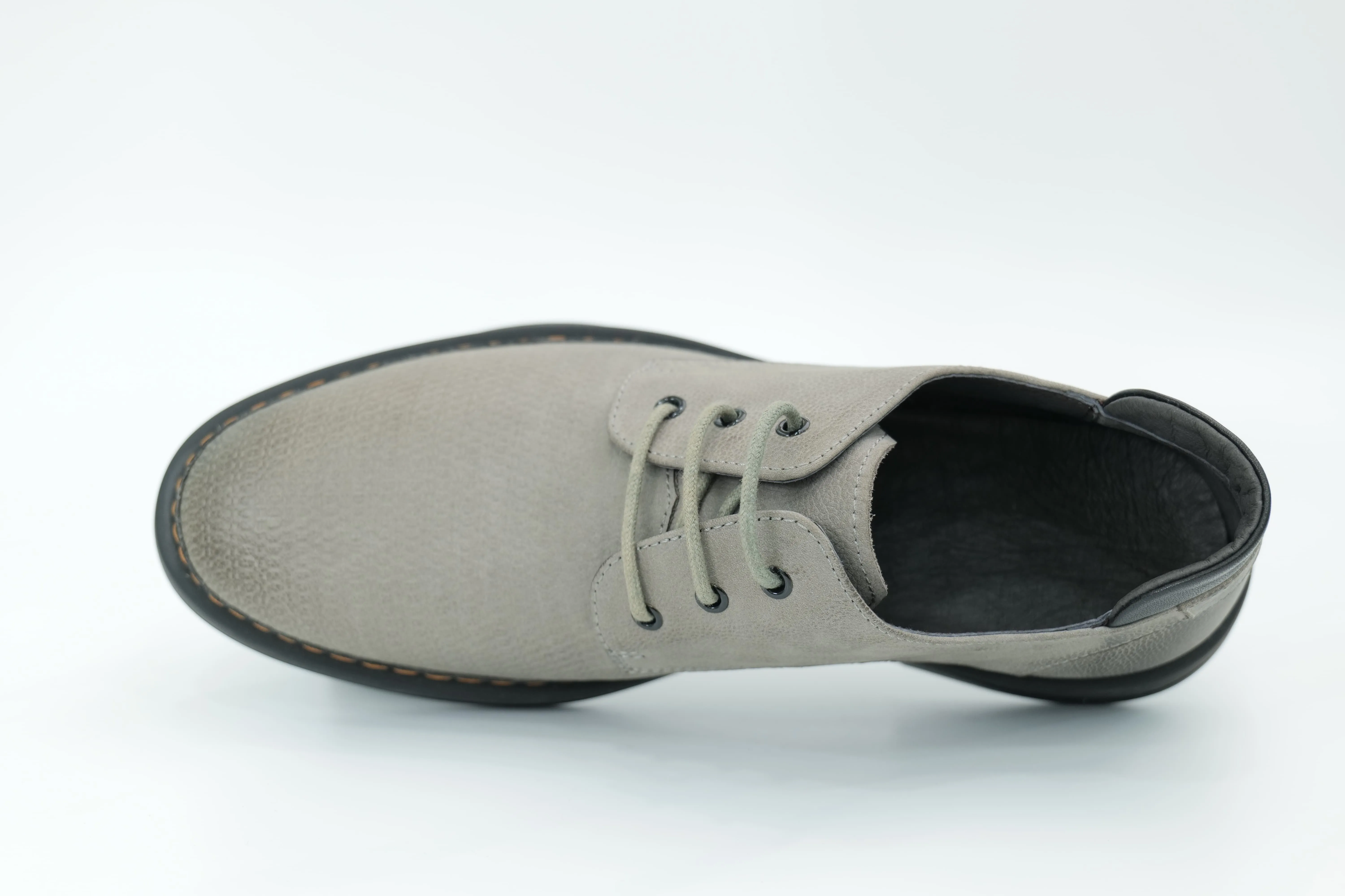 Casual shoes