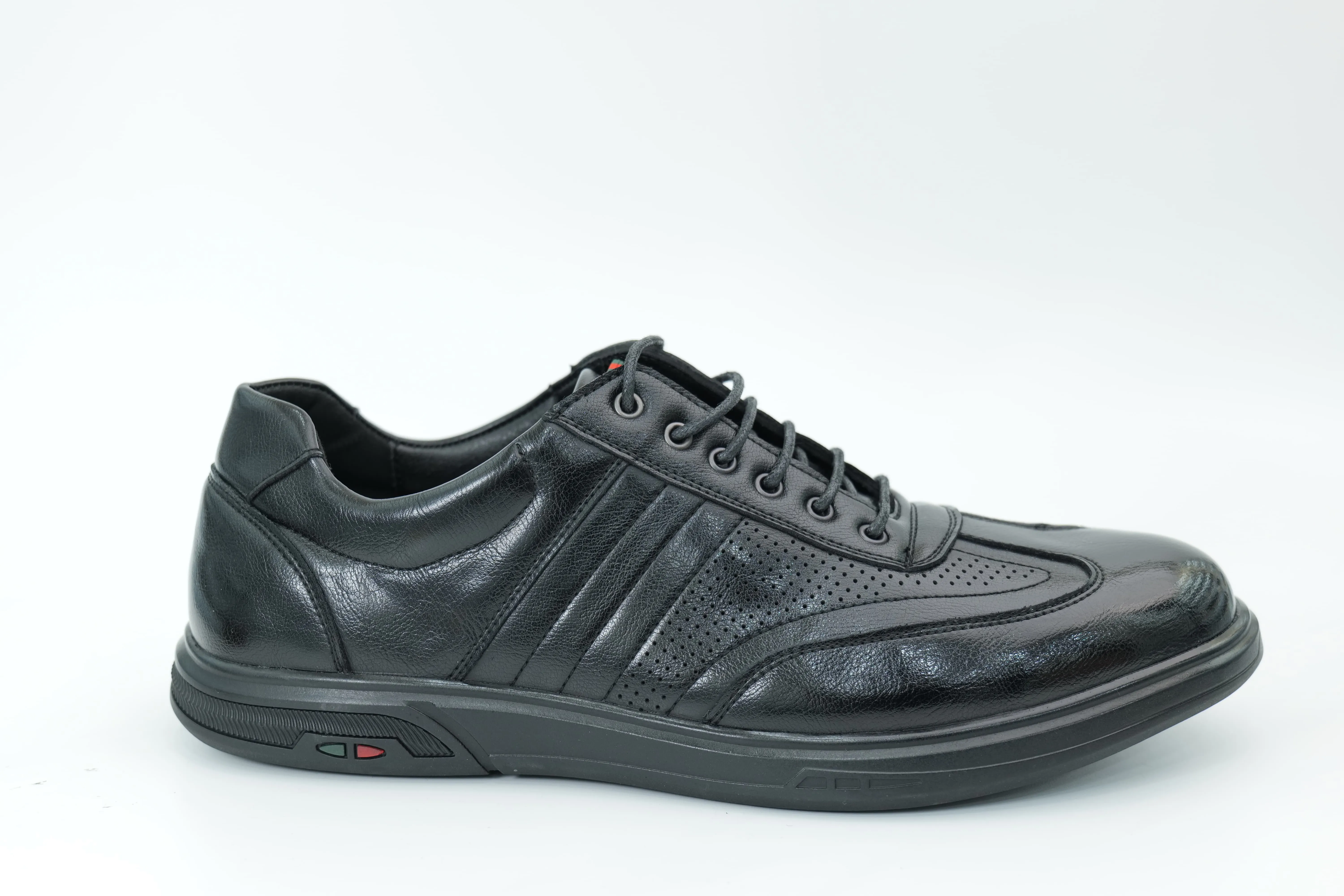 Casual shoes