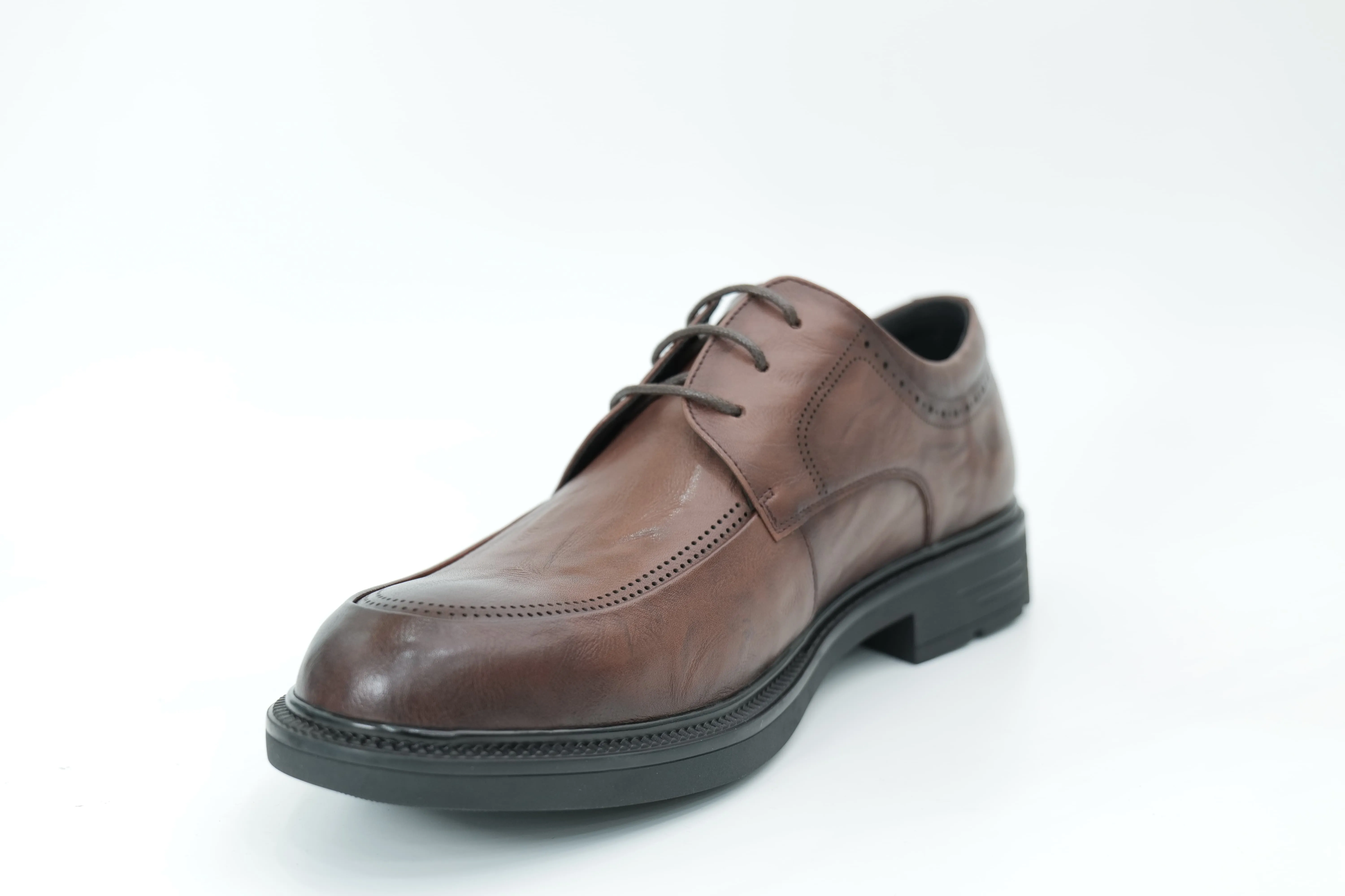 Casual shoes