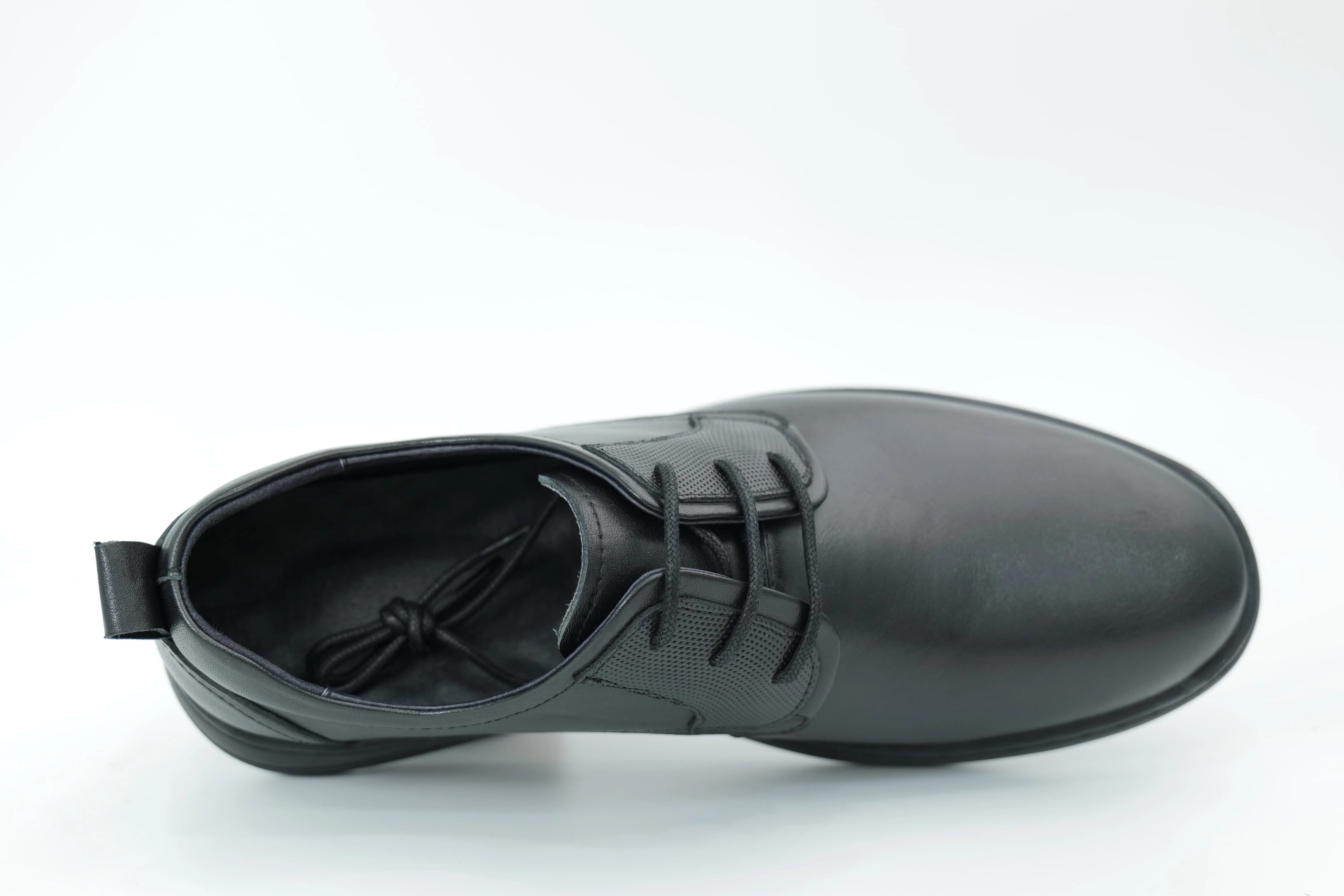 Casual shoes