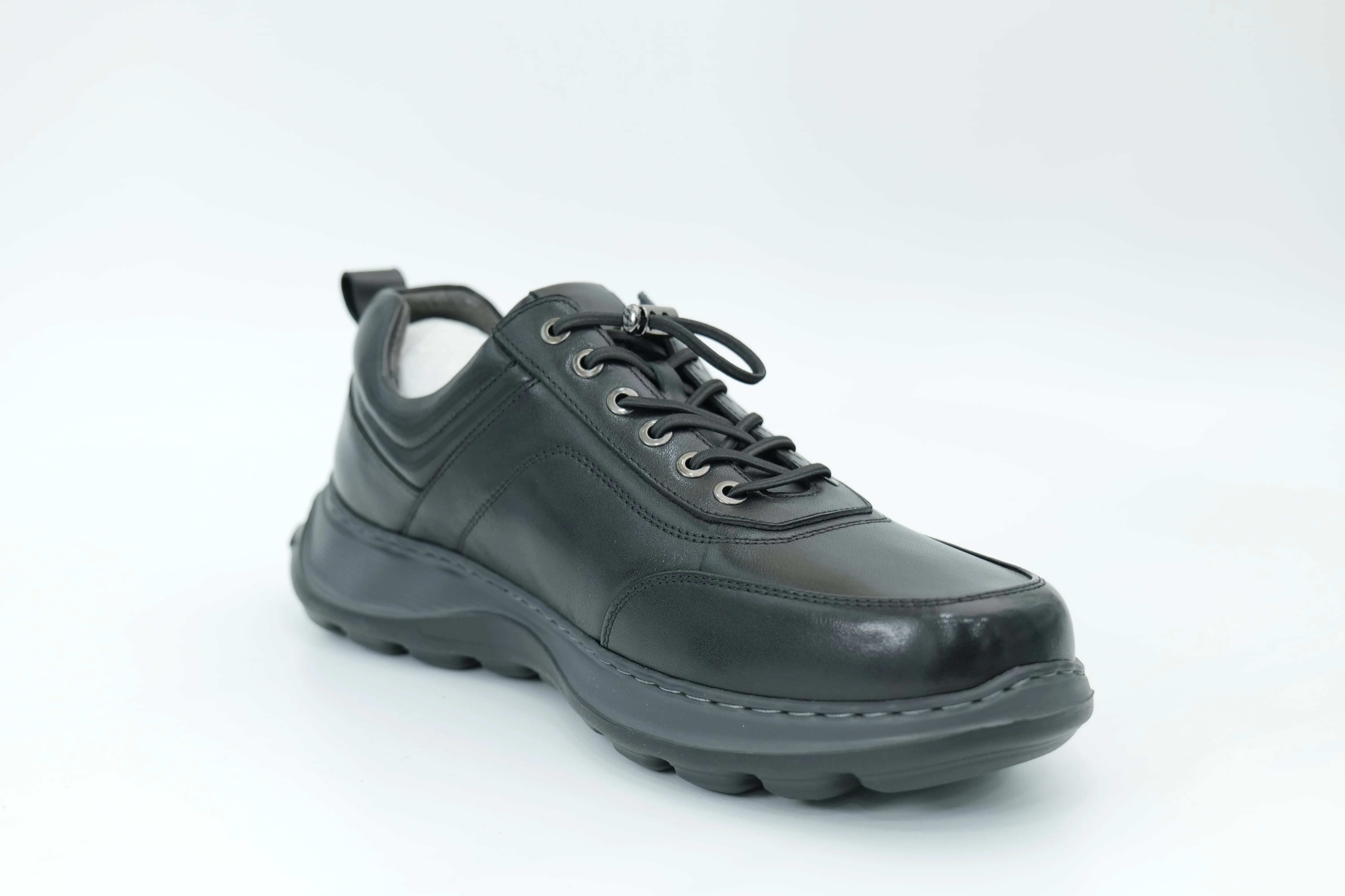 Casual shoes