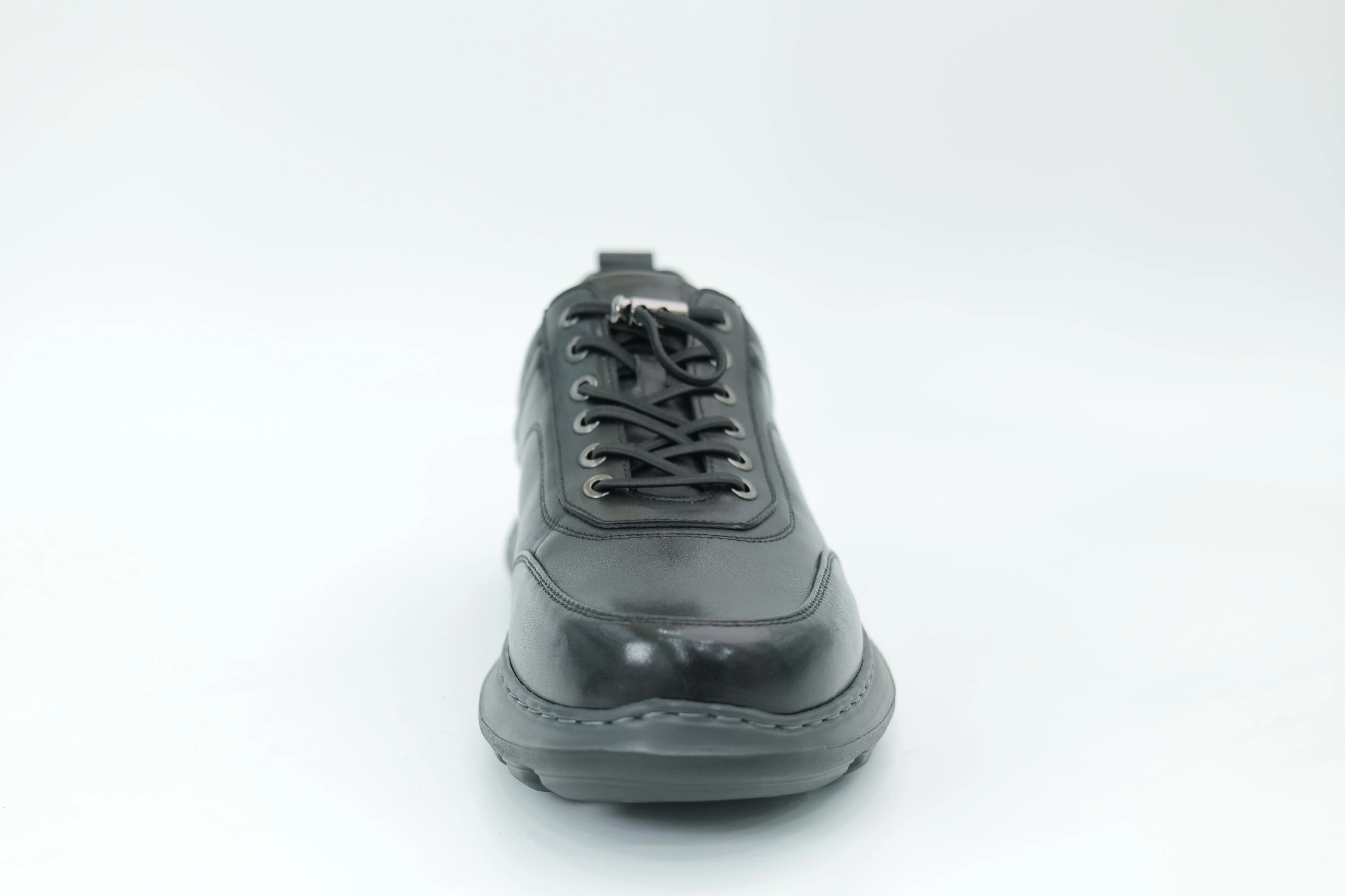 Casual shoes