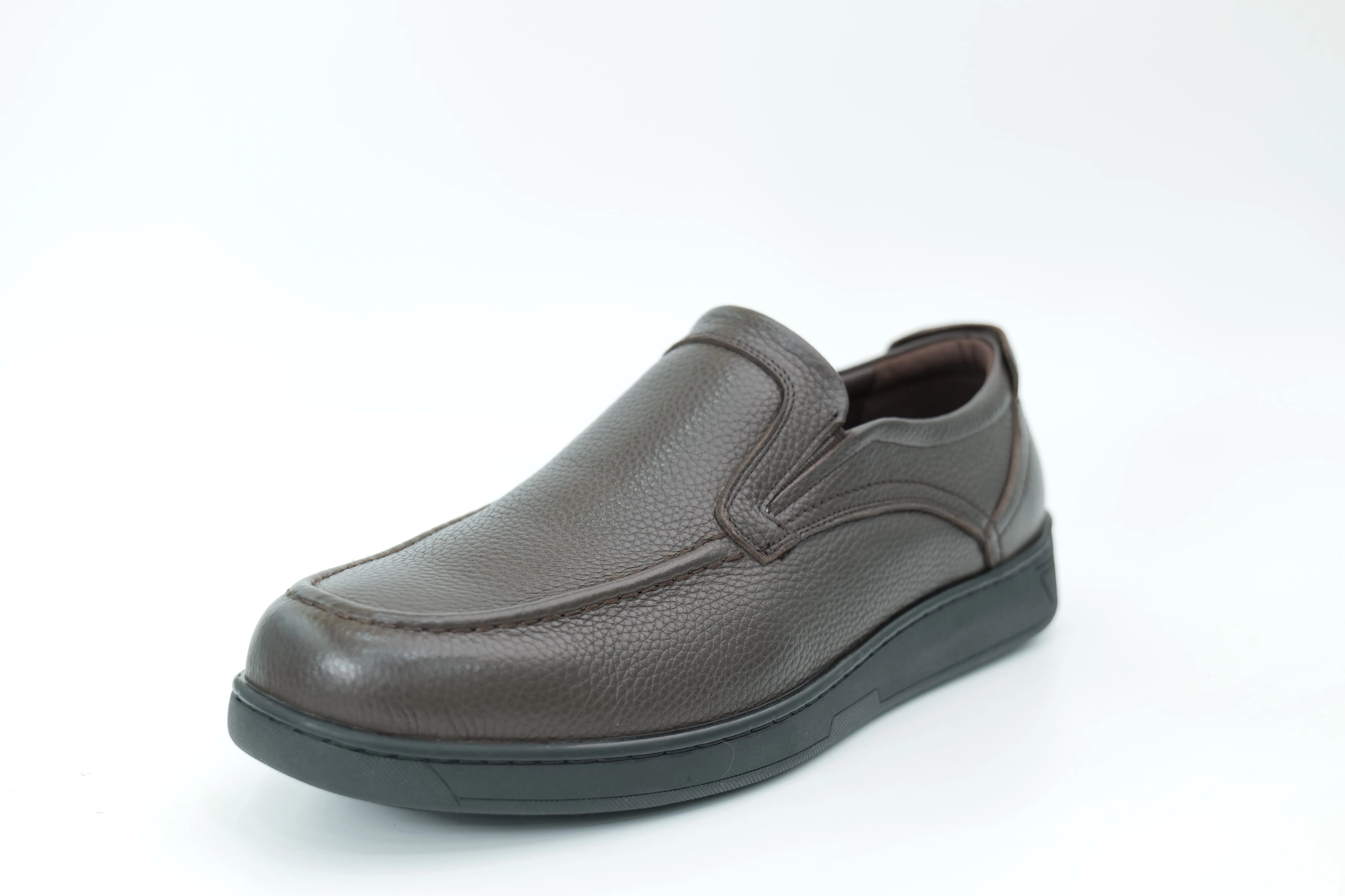 Casual shoes