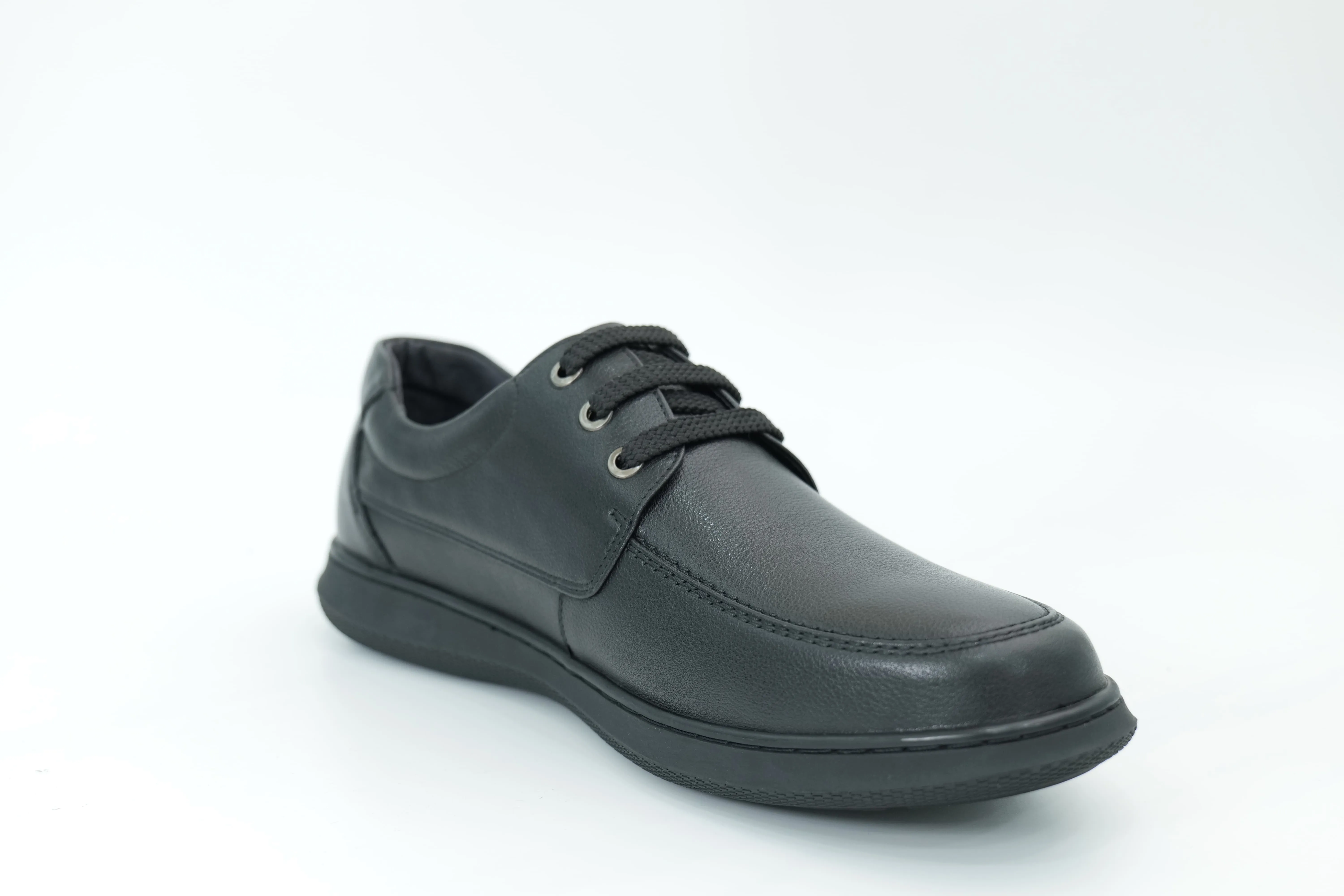 Casual shoes