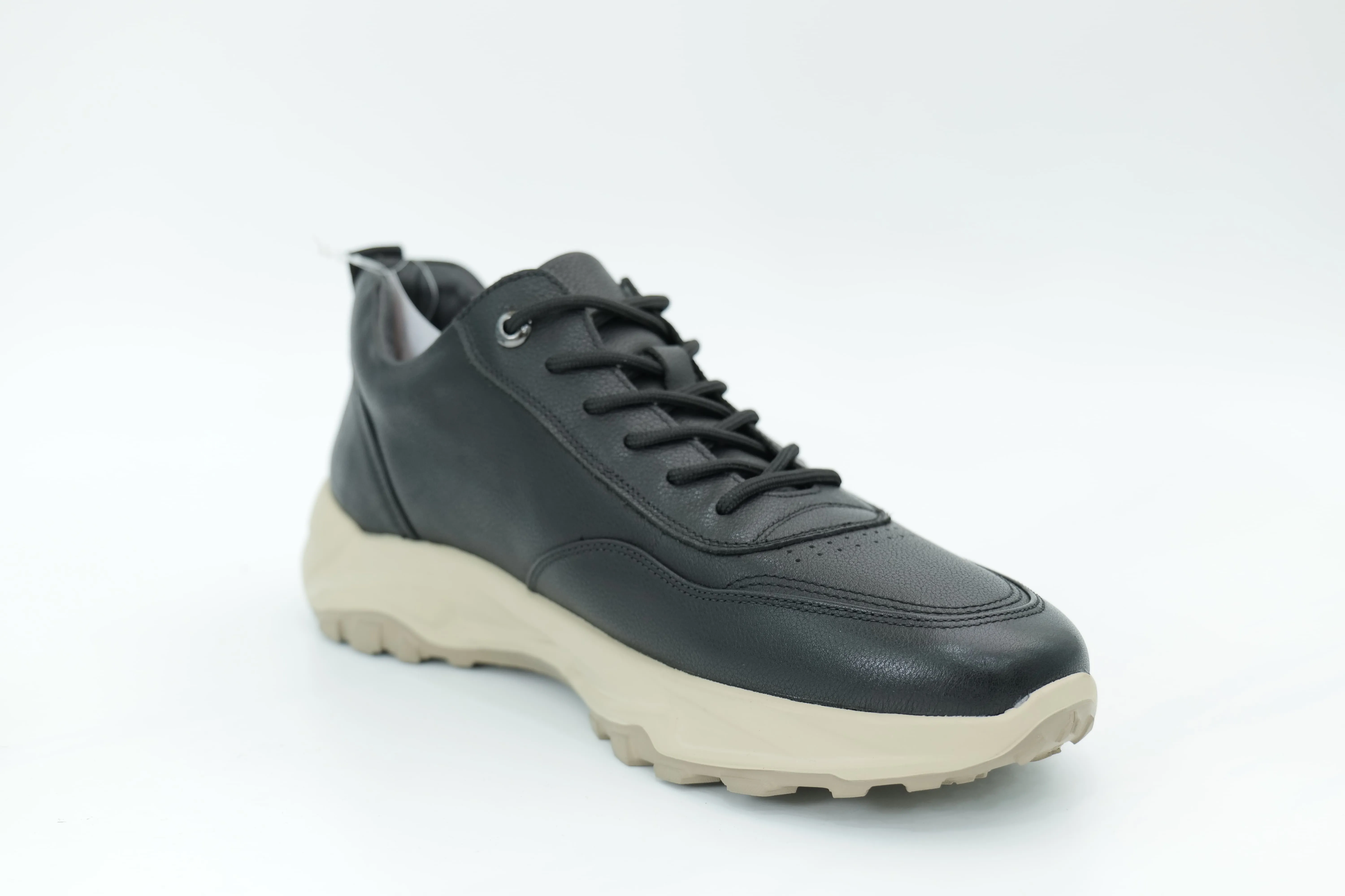 Casual shoes