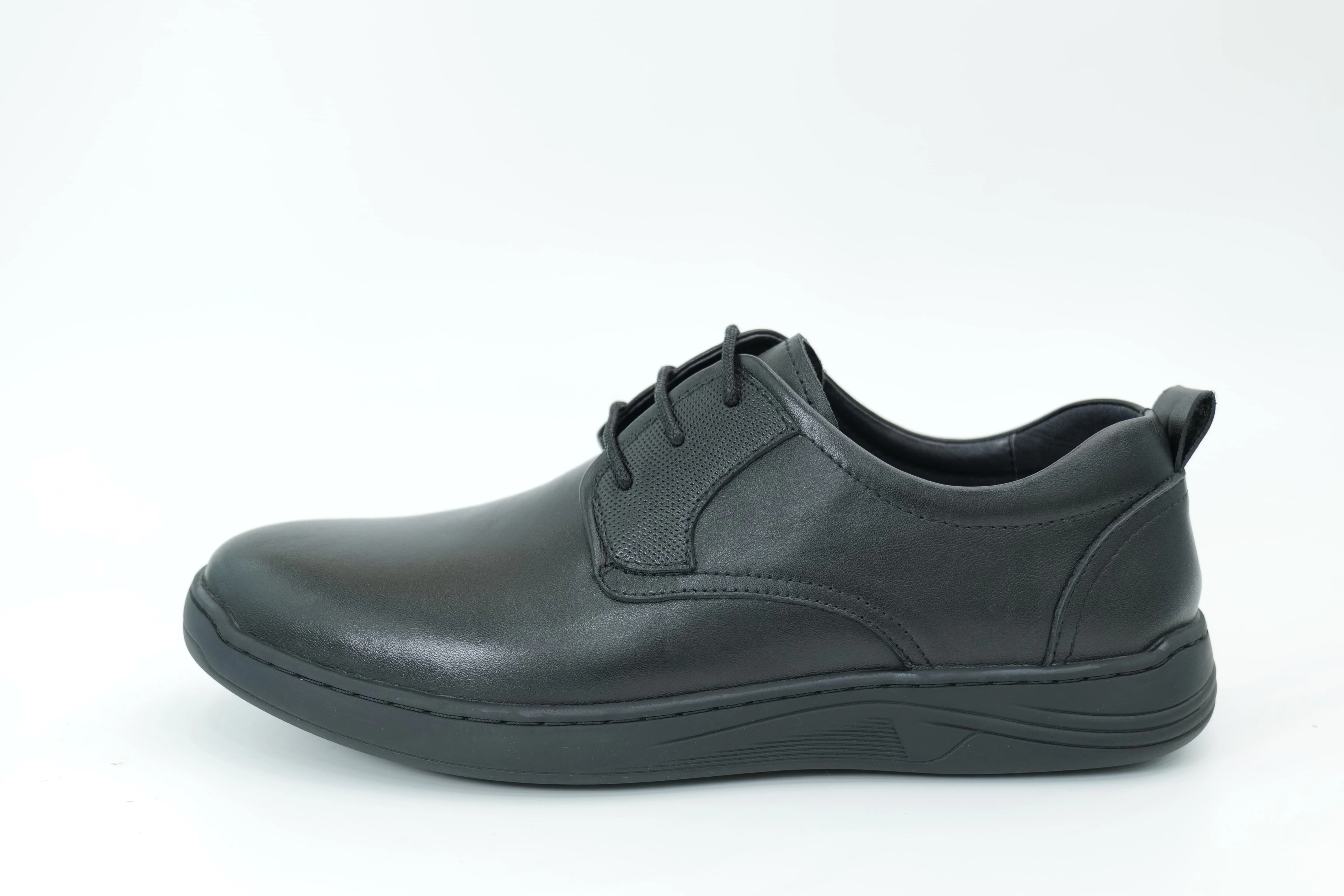 Casual shoes