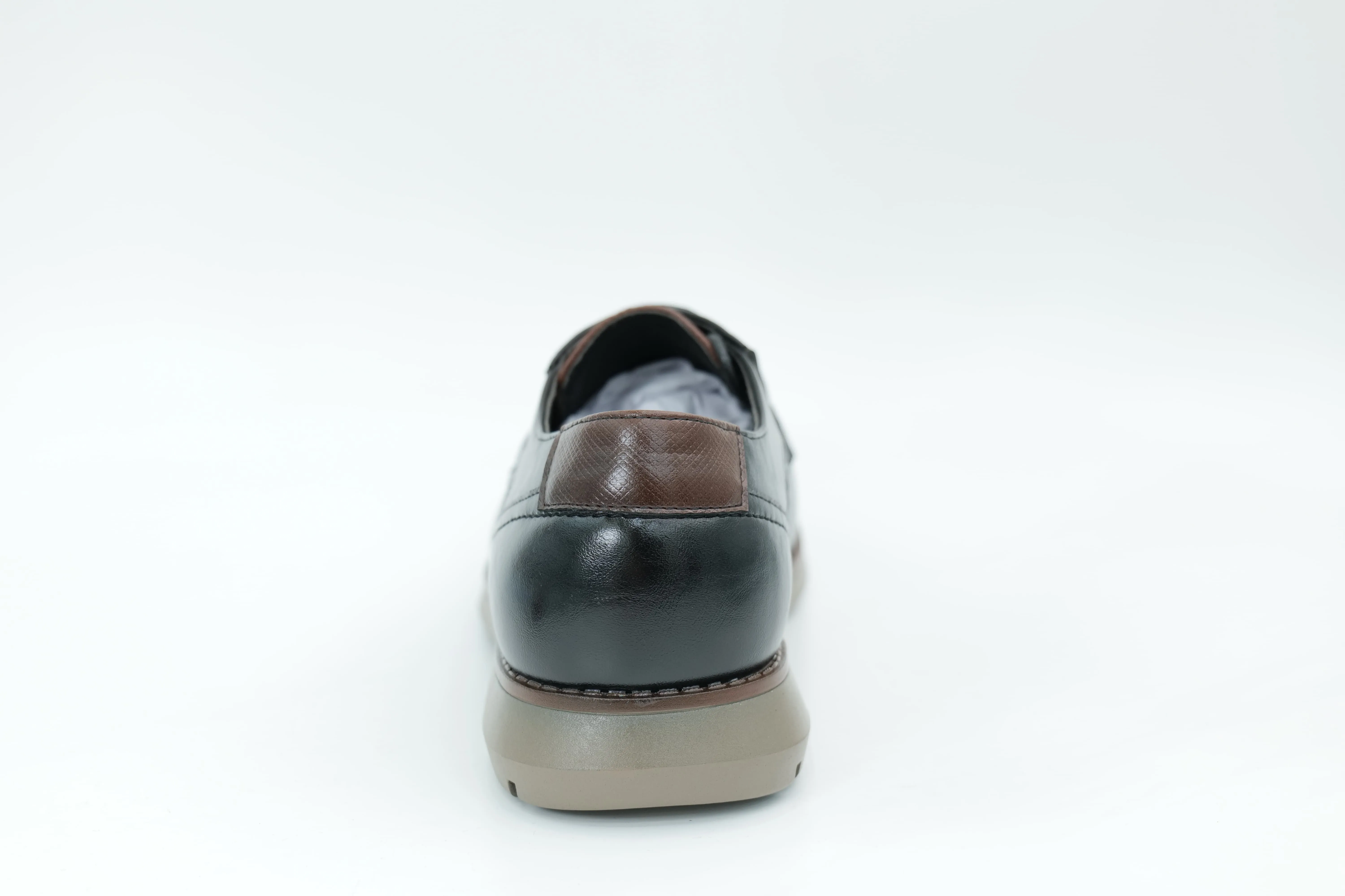 Casual shoes