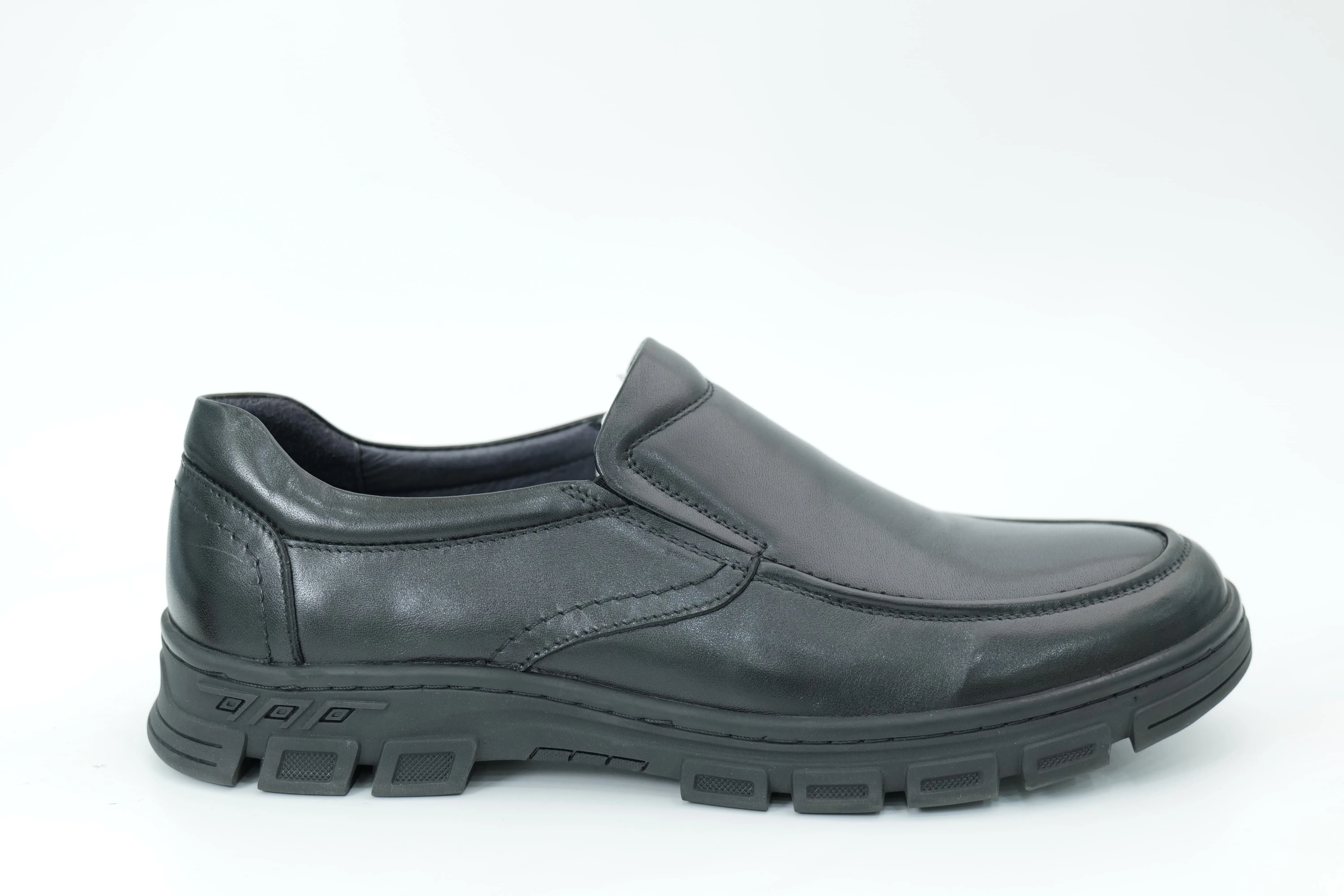 Casual shoes