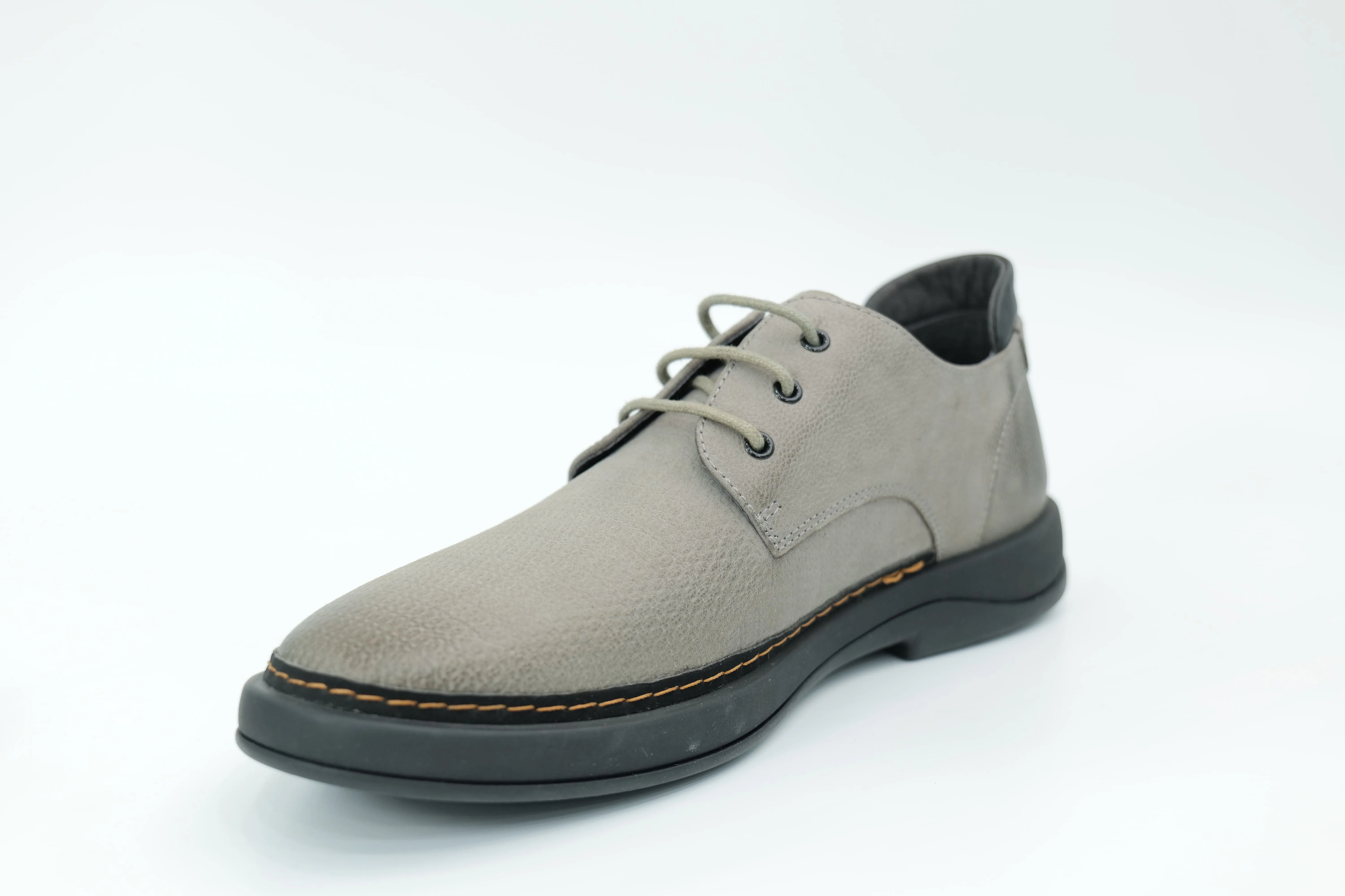 Casual shoes