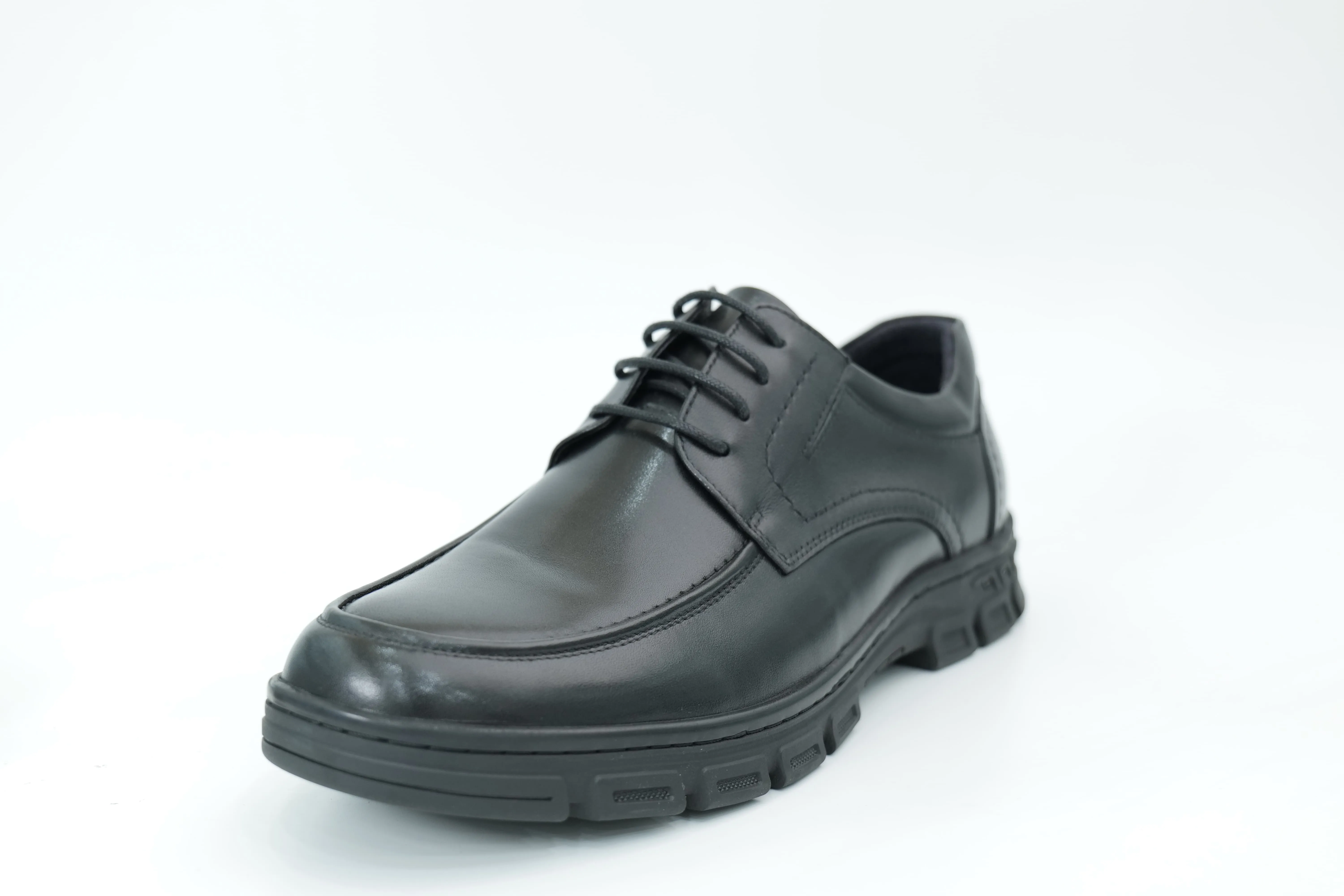 Casual shoes