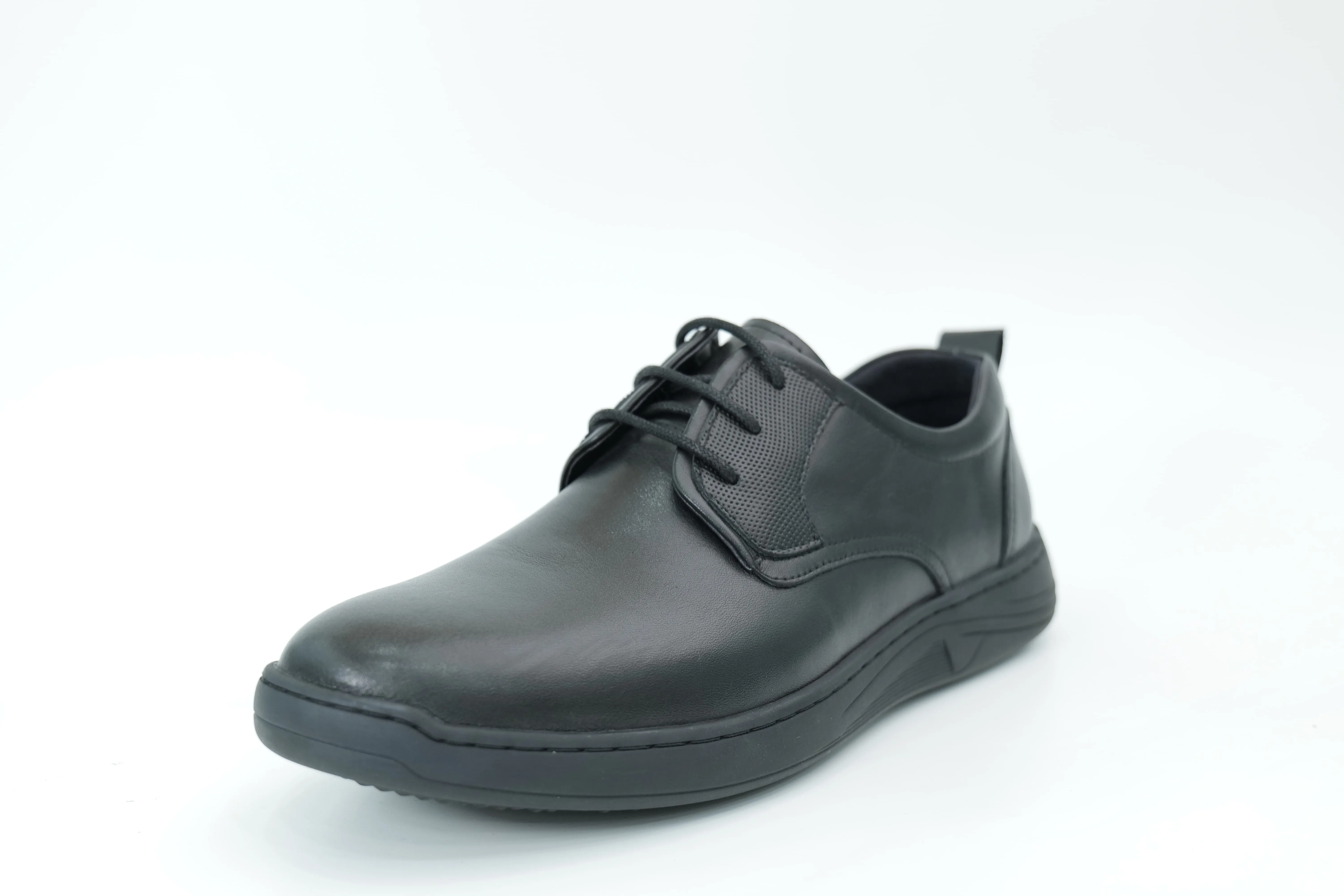 Casual shoes