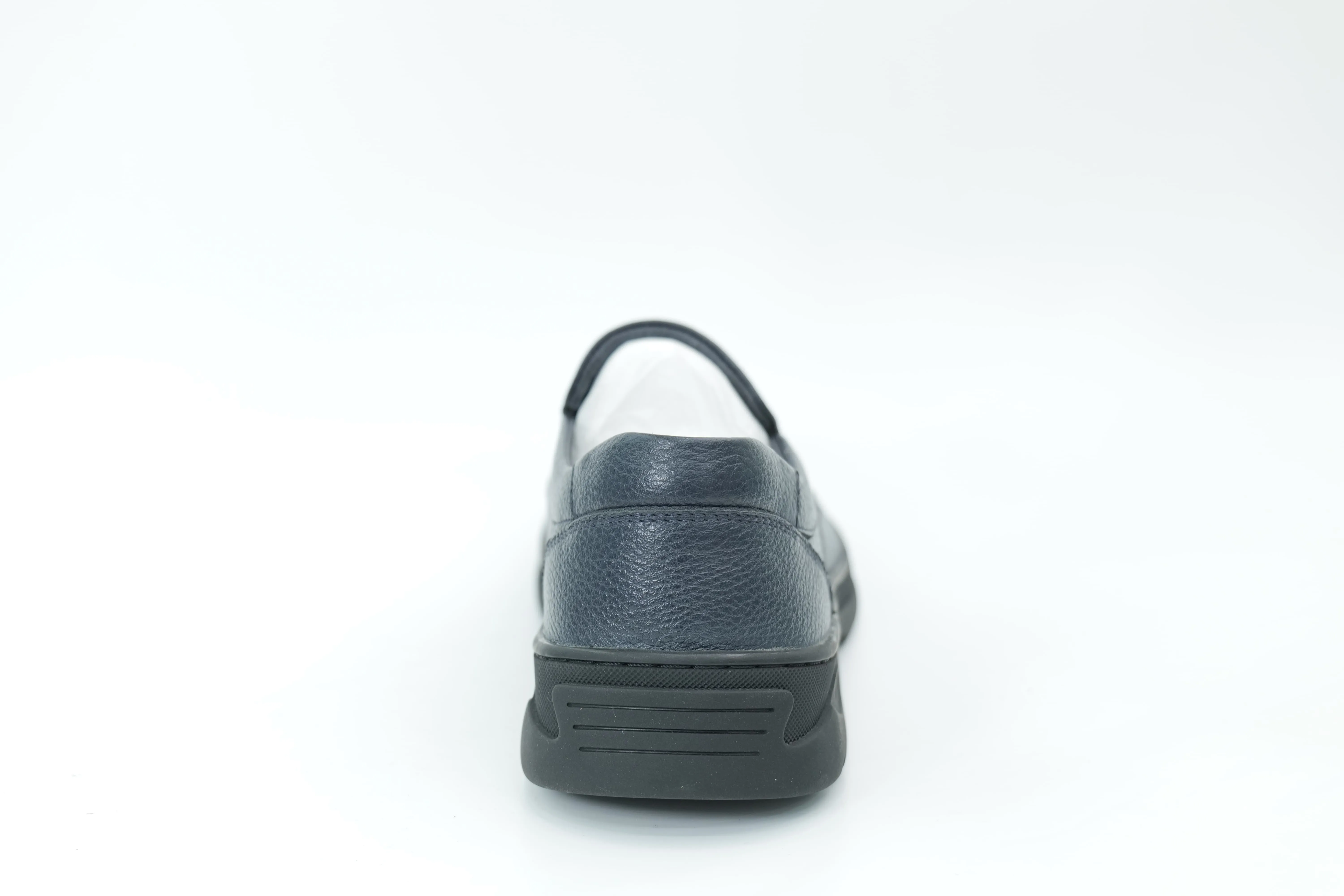 Casual shoes