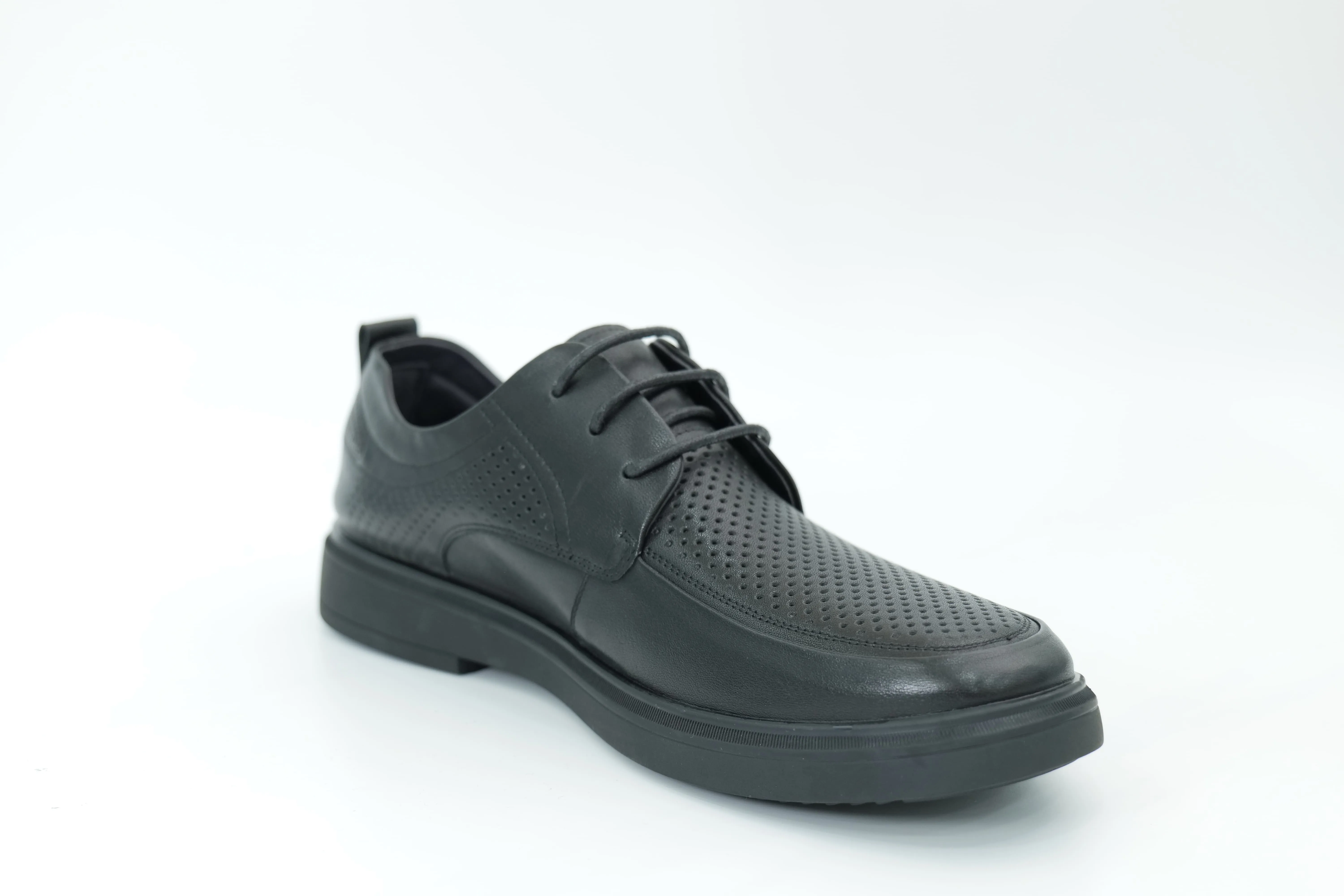 Casual shoes