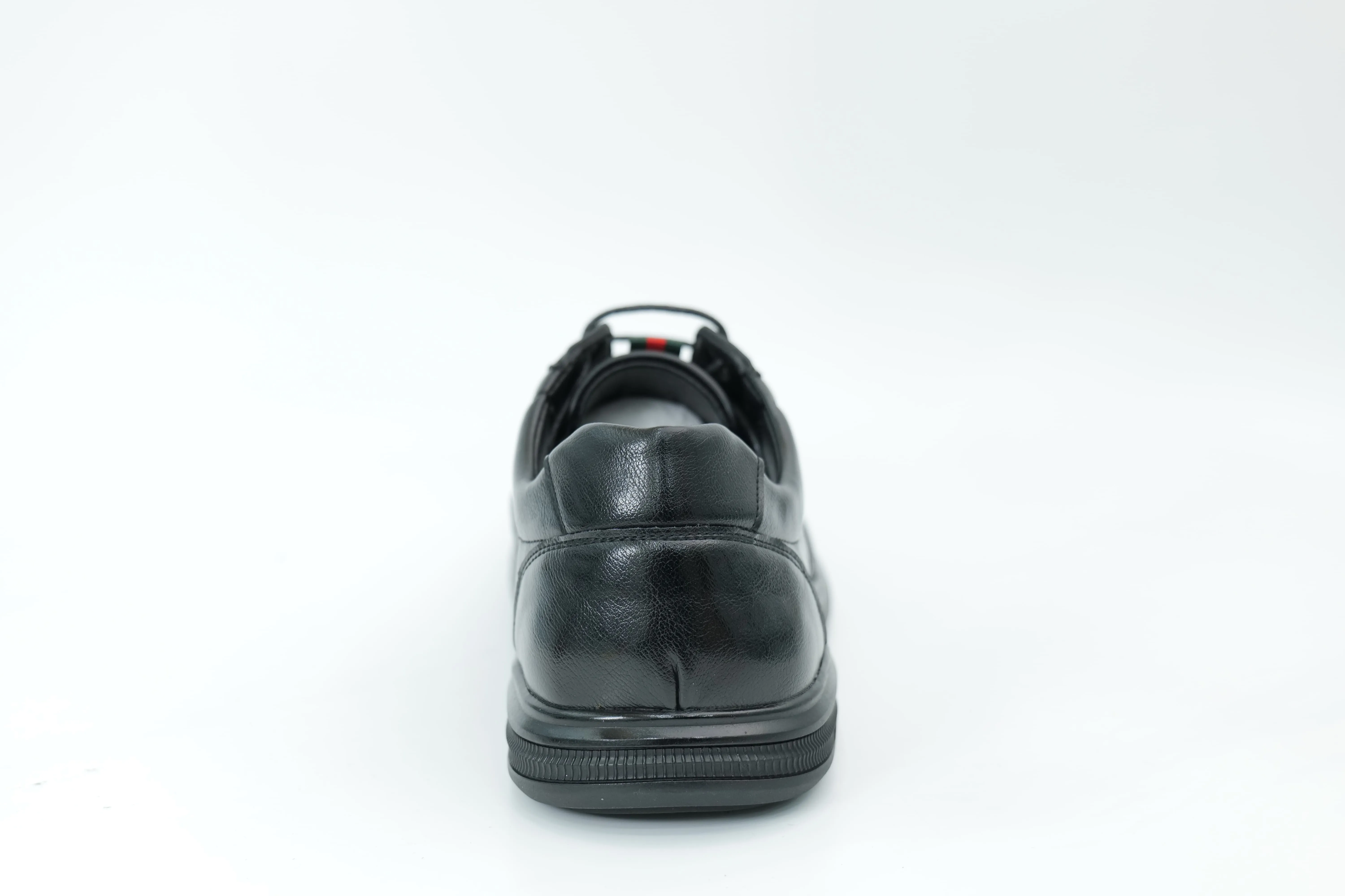 Casual shoes