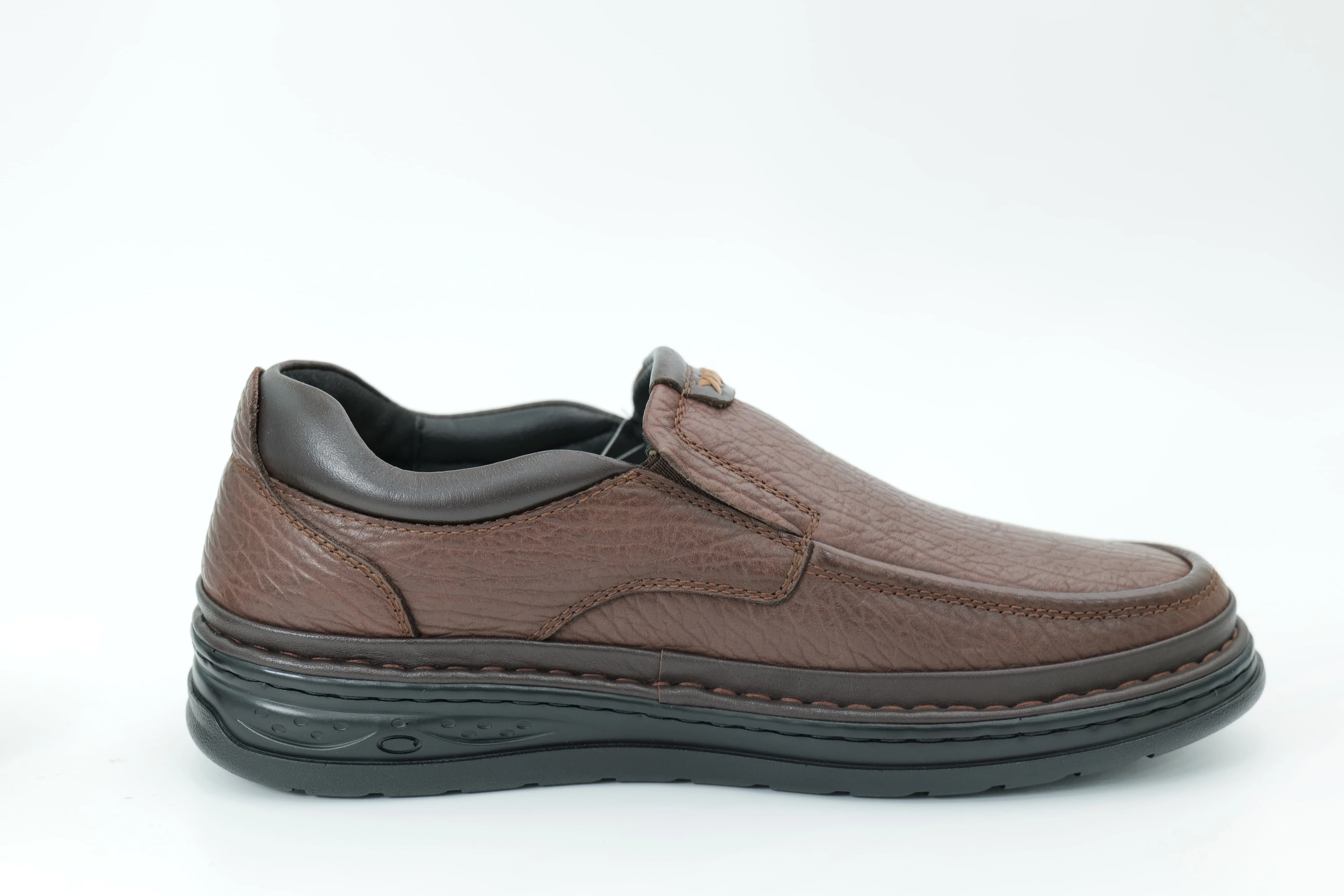Casual shoes