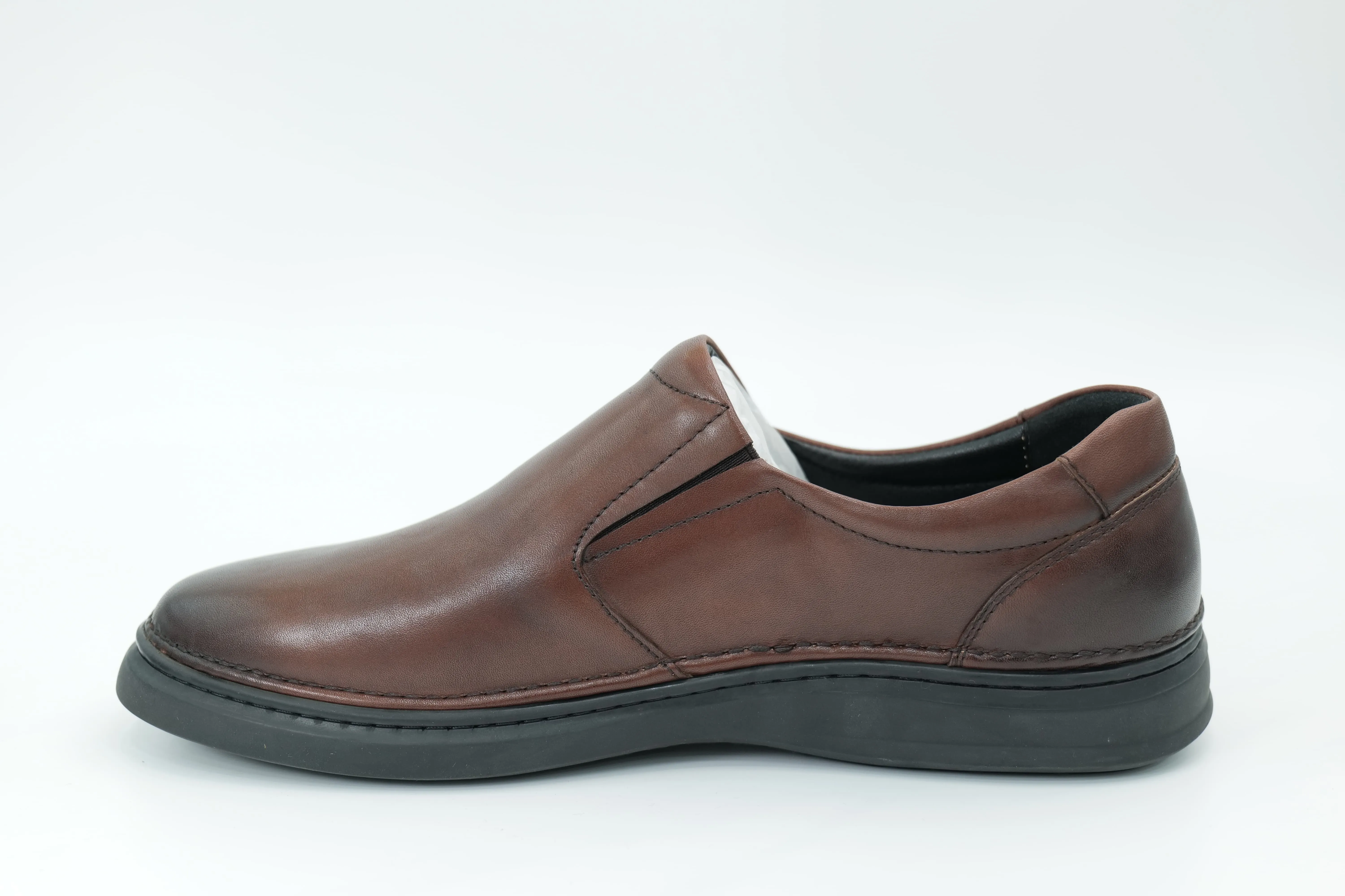 Casual shoes