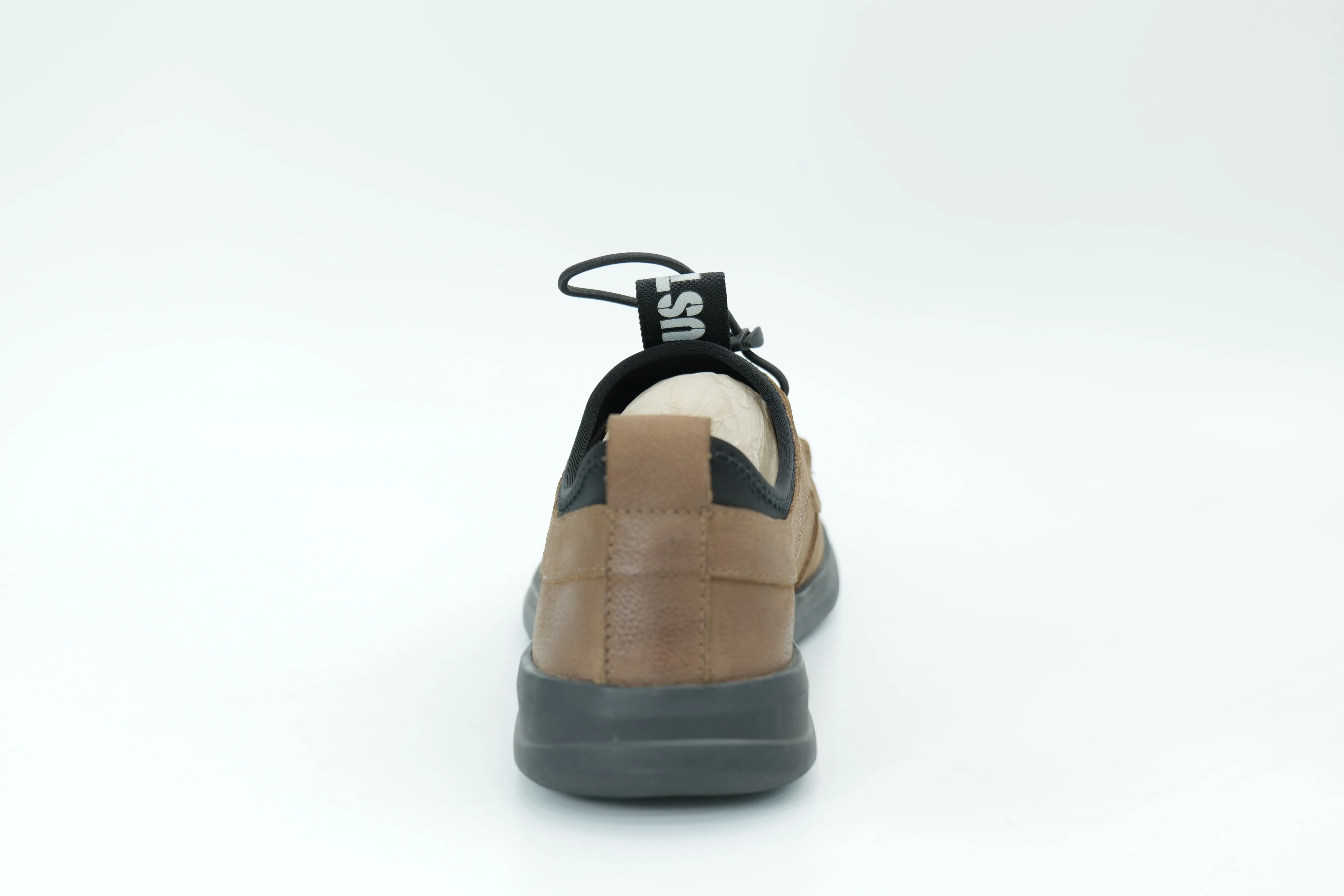 Casual shoes