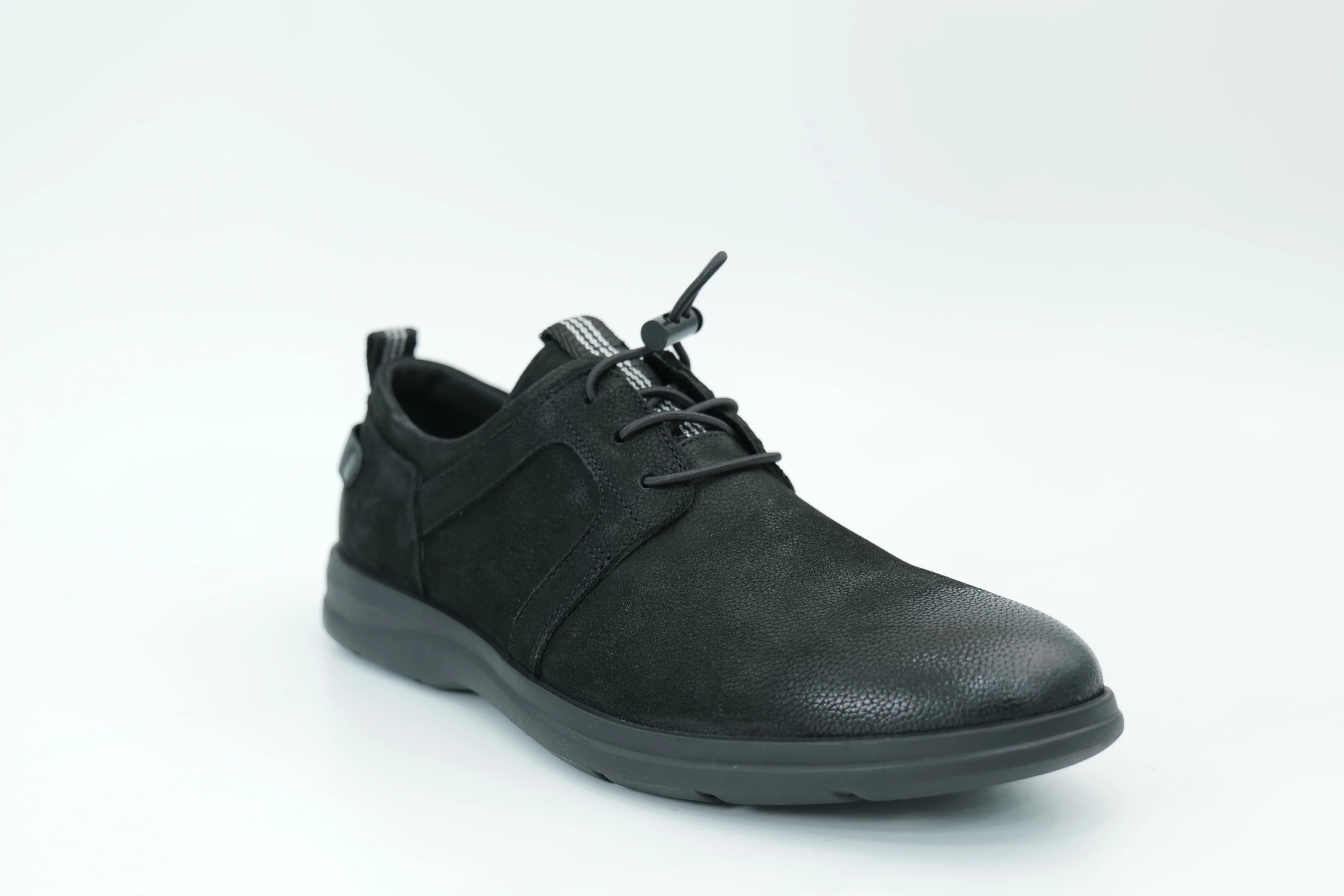 Casual shoes
