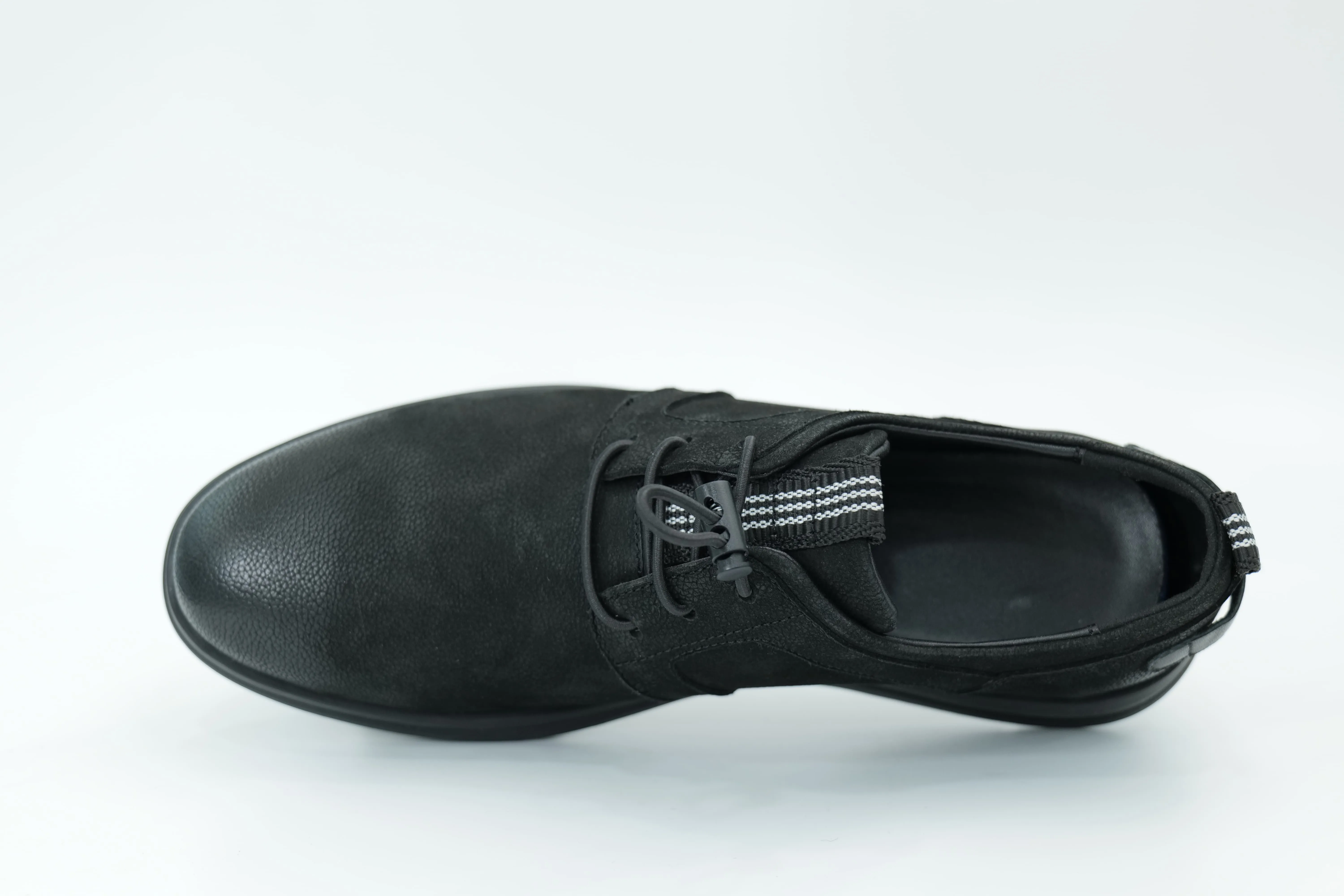 Casual shoes