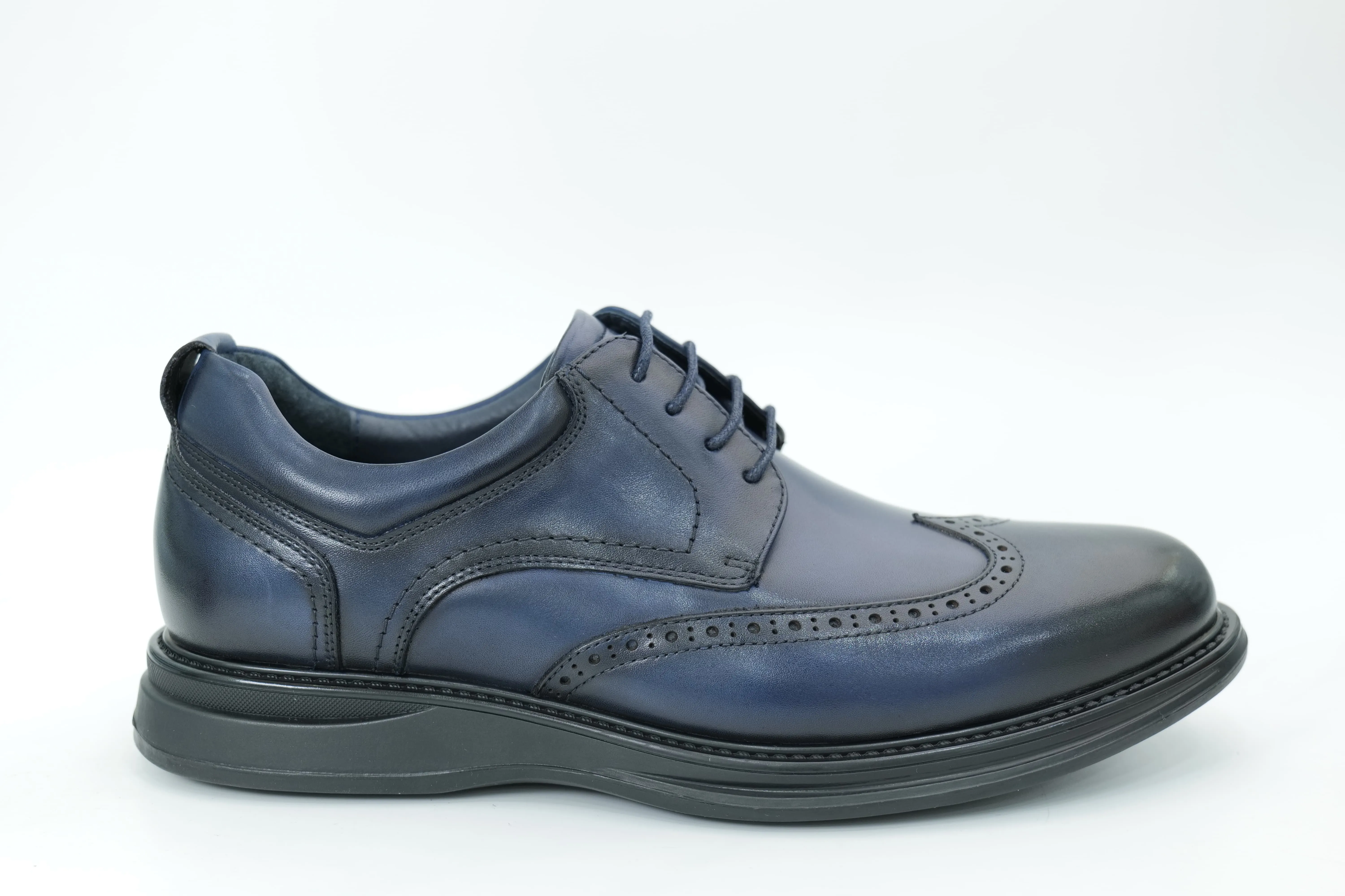 Casual shoes