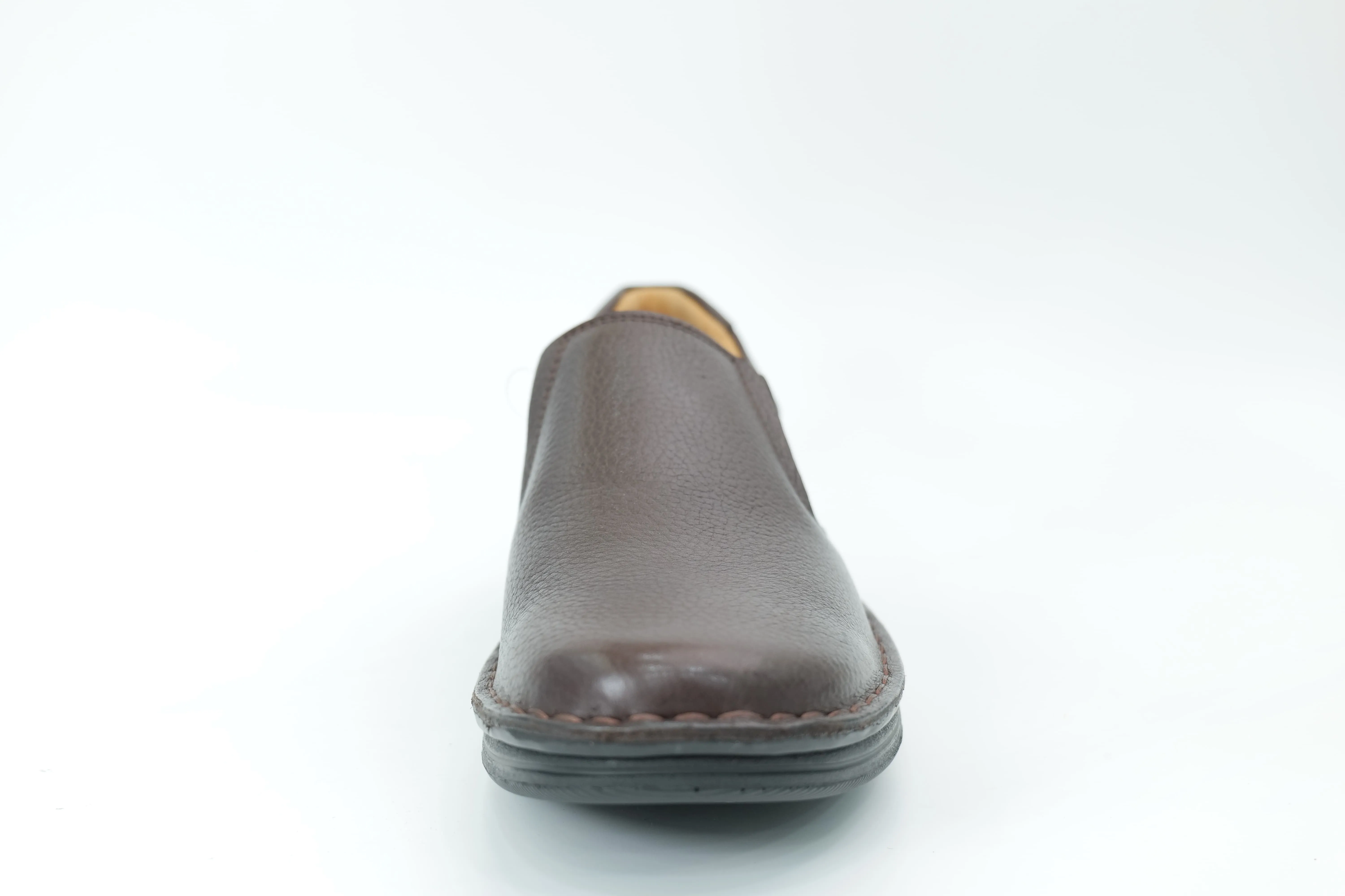 Casual shoes