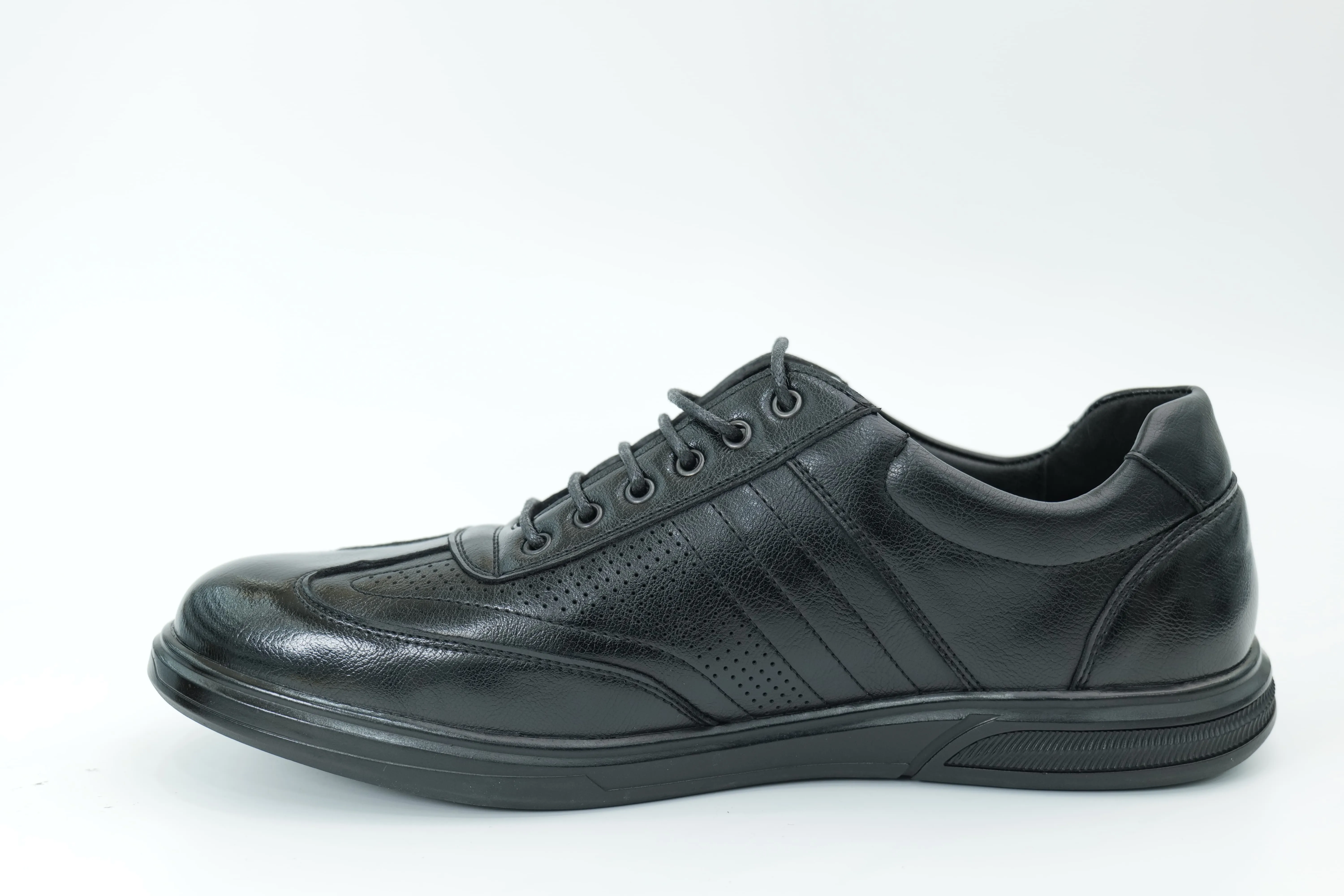 Casual shoes
