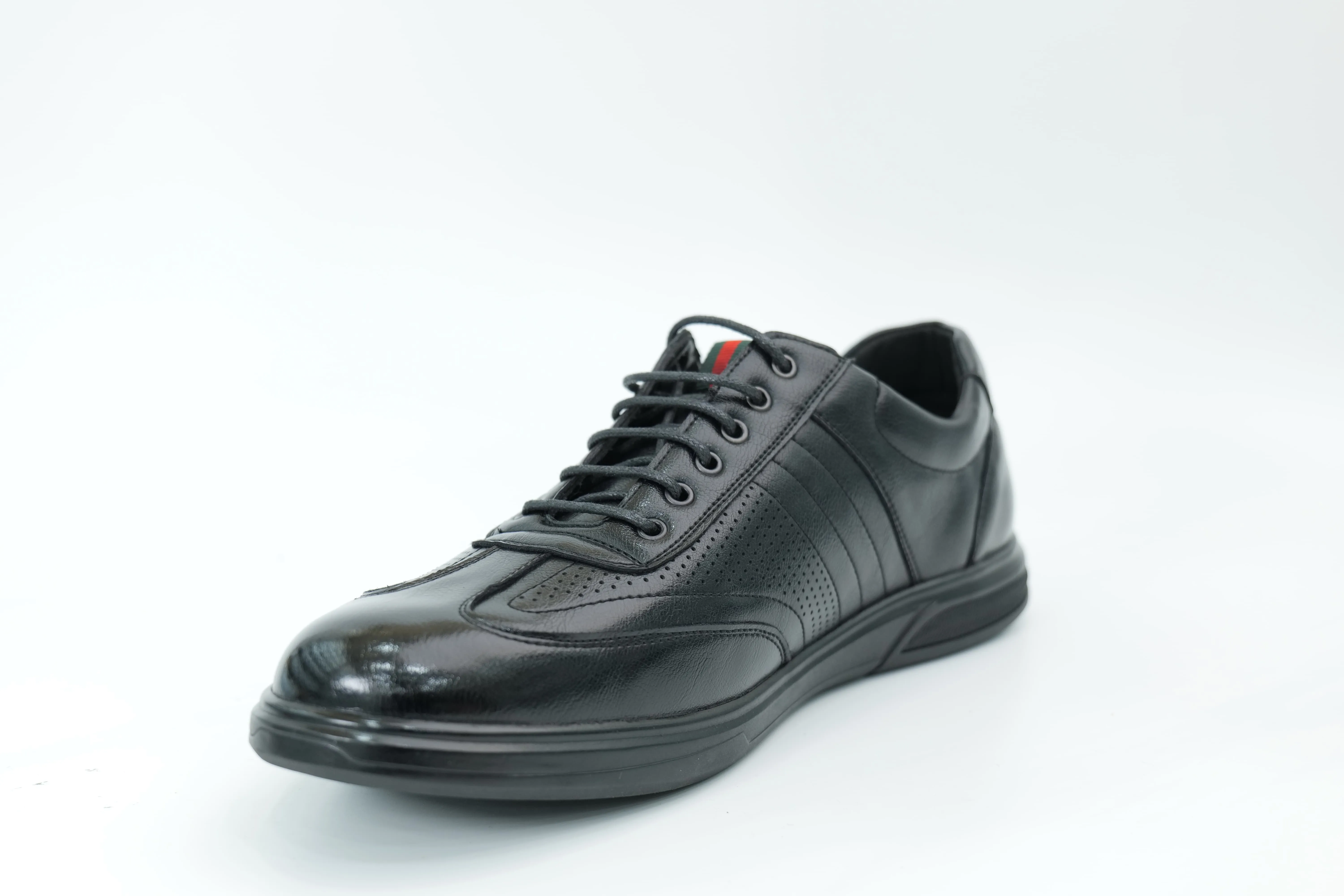 Casual shoes