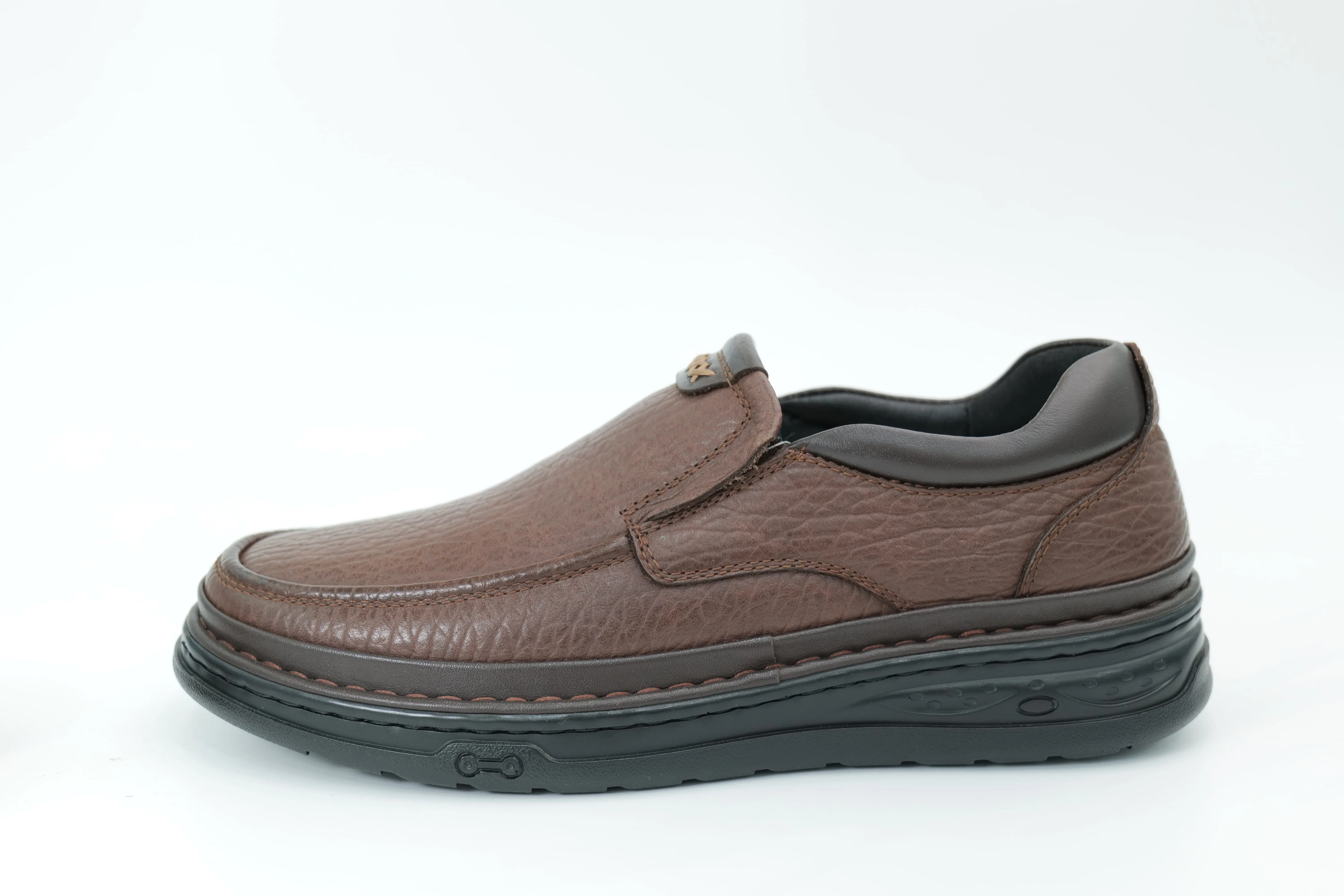 Casual shoes