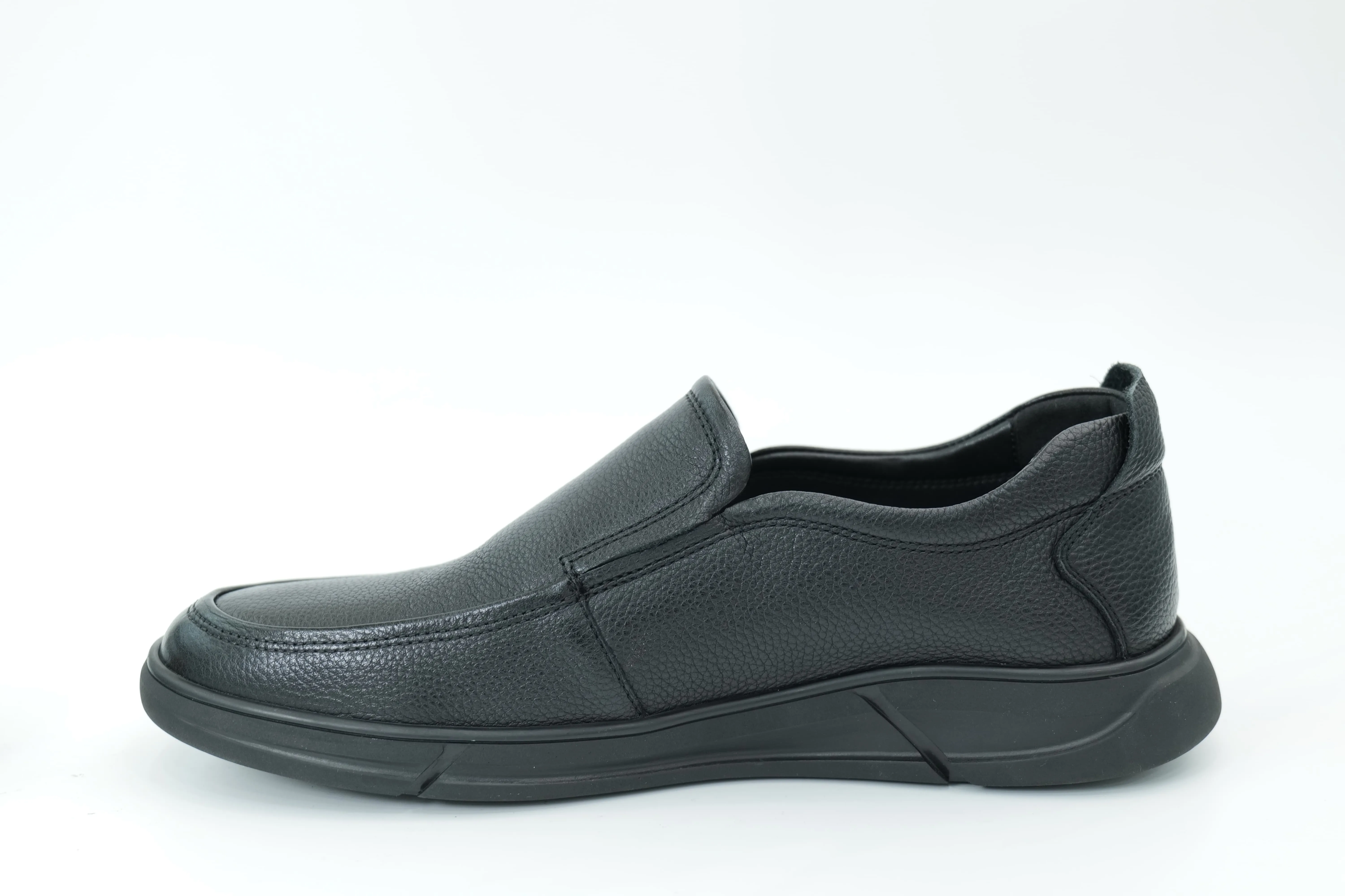 Casual shoes