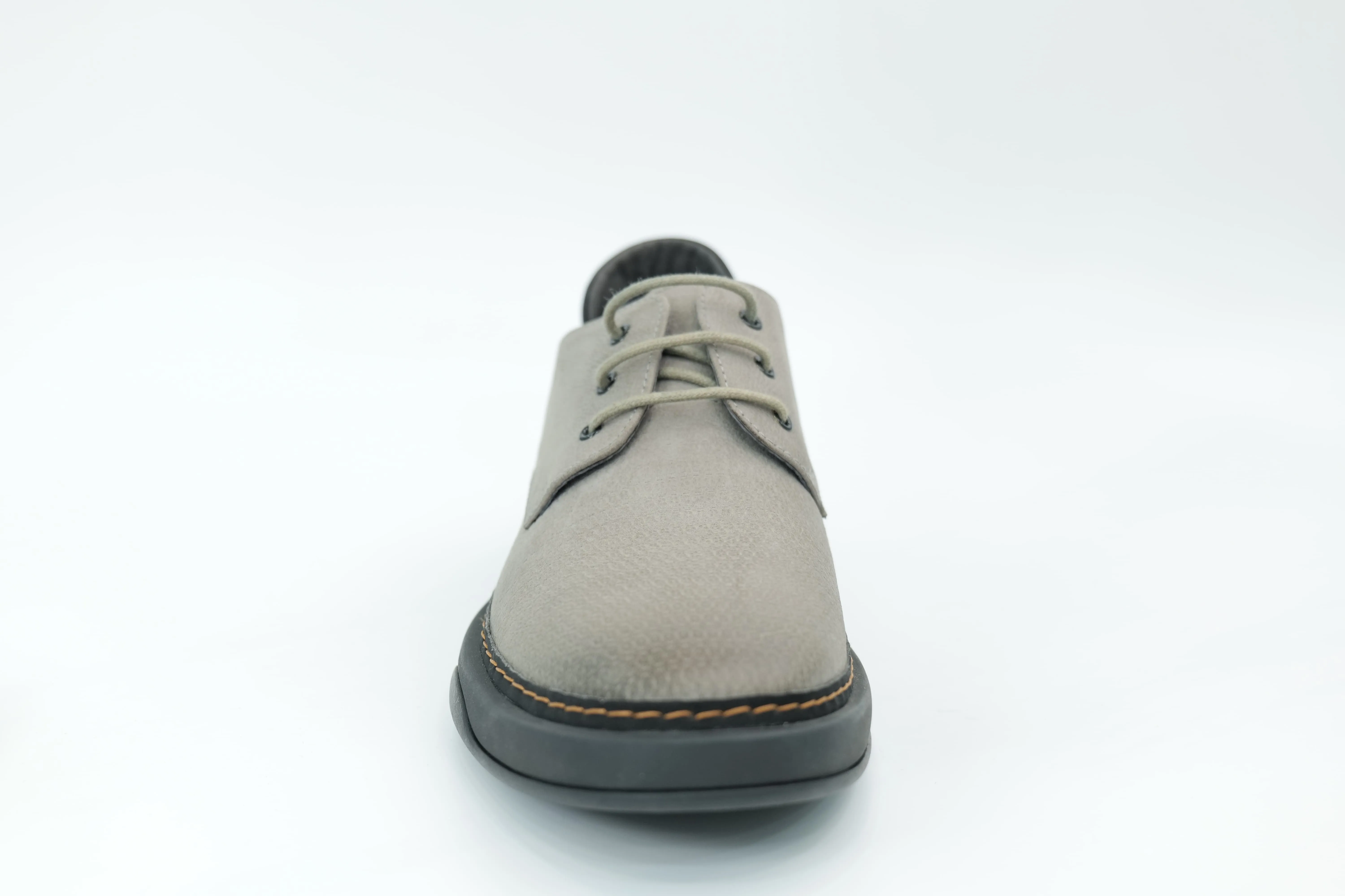 Casual shoes