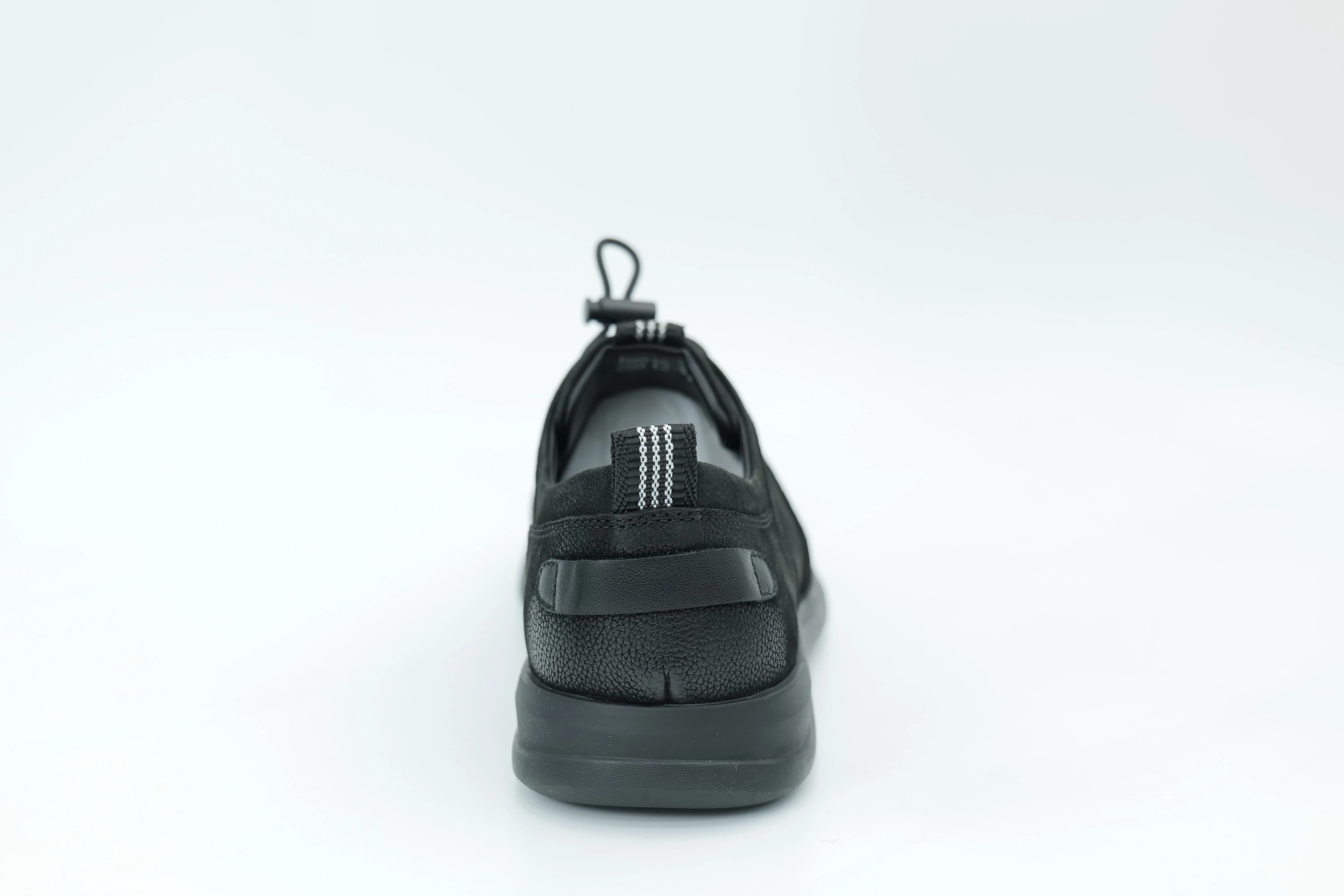 Casual shoes