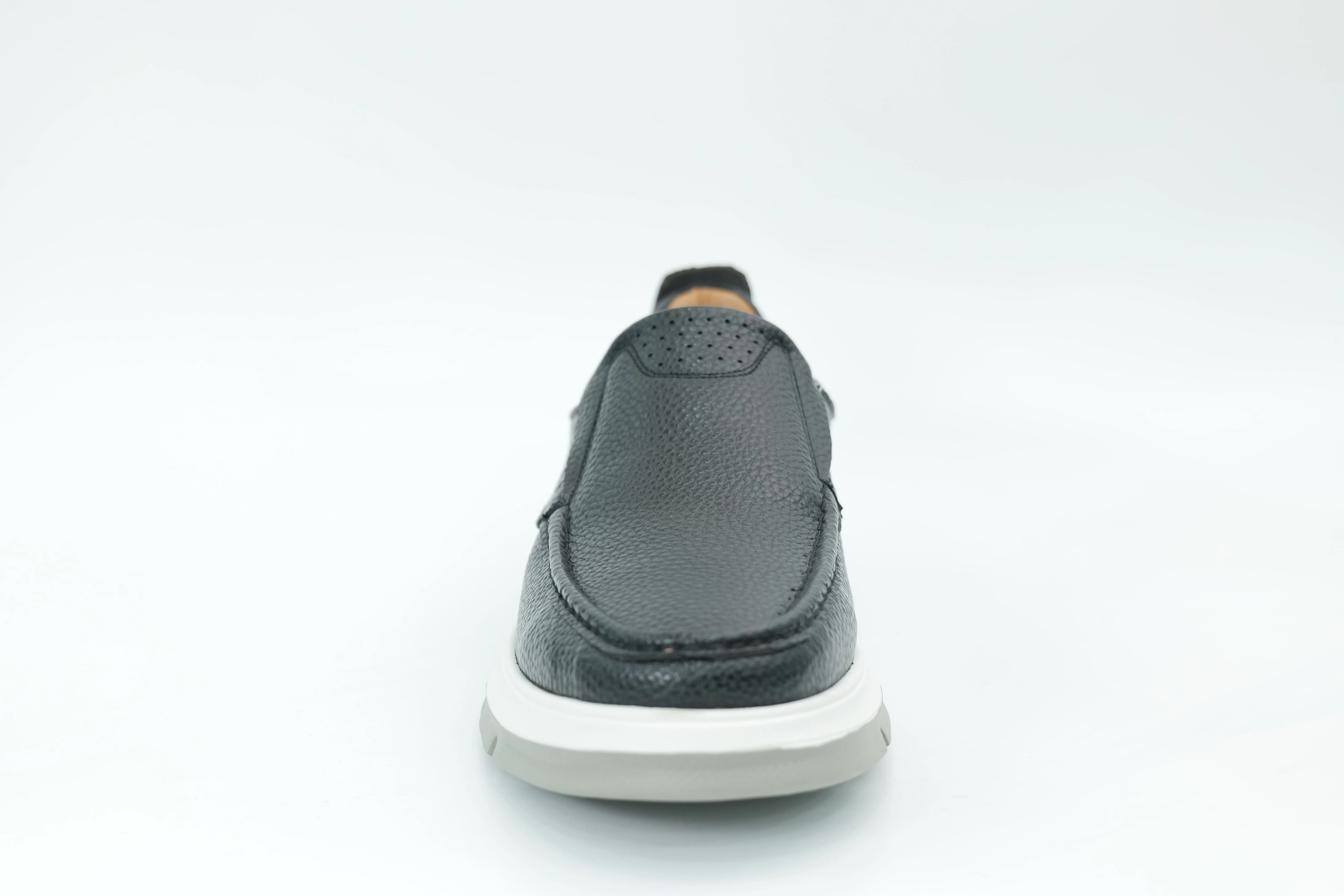 Casual shoes