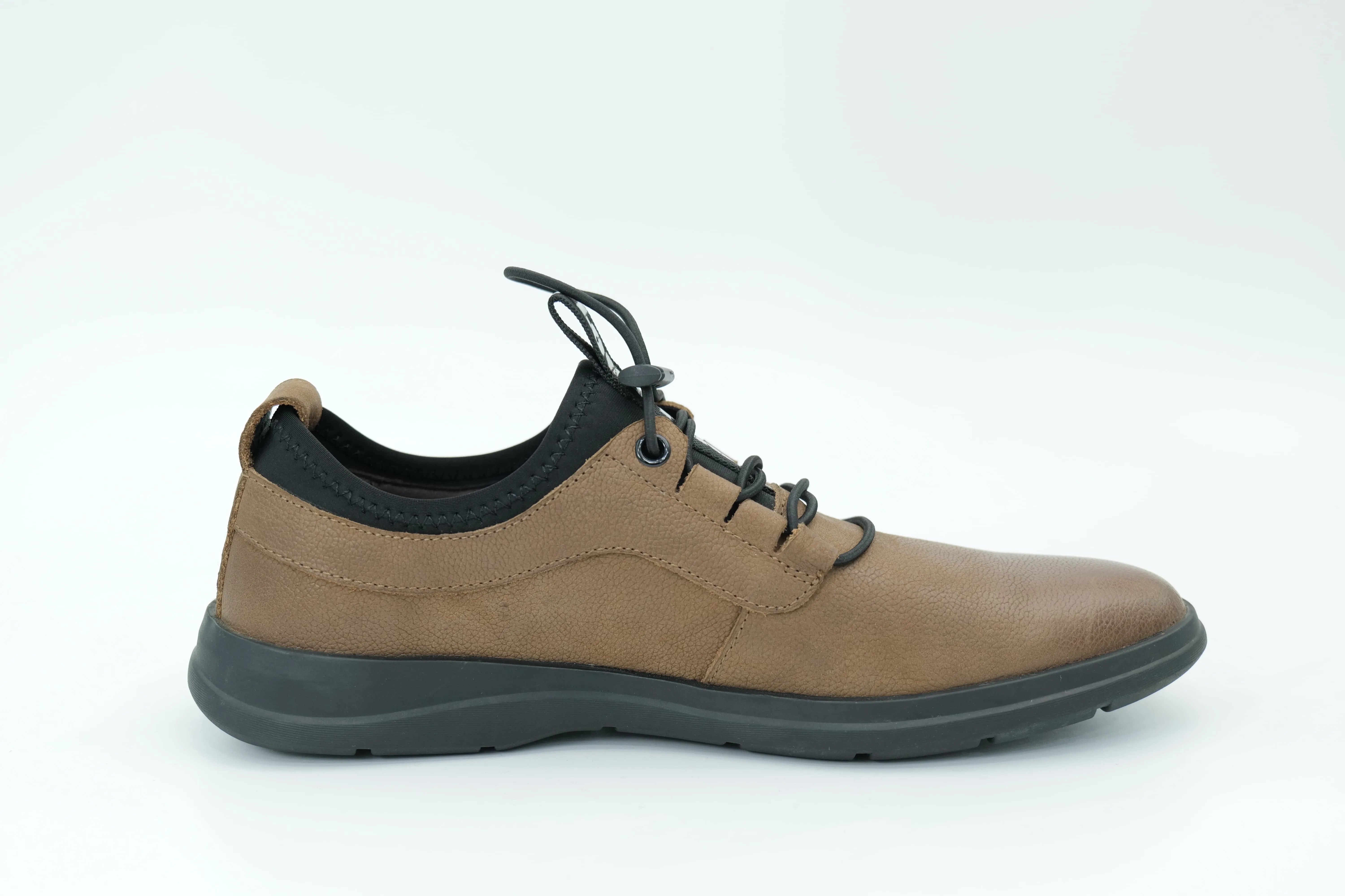 Casual shoes