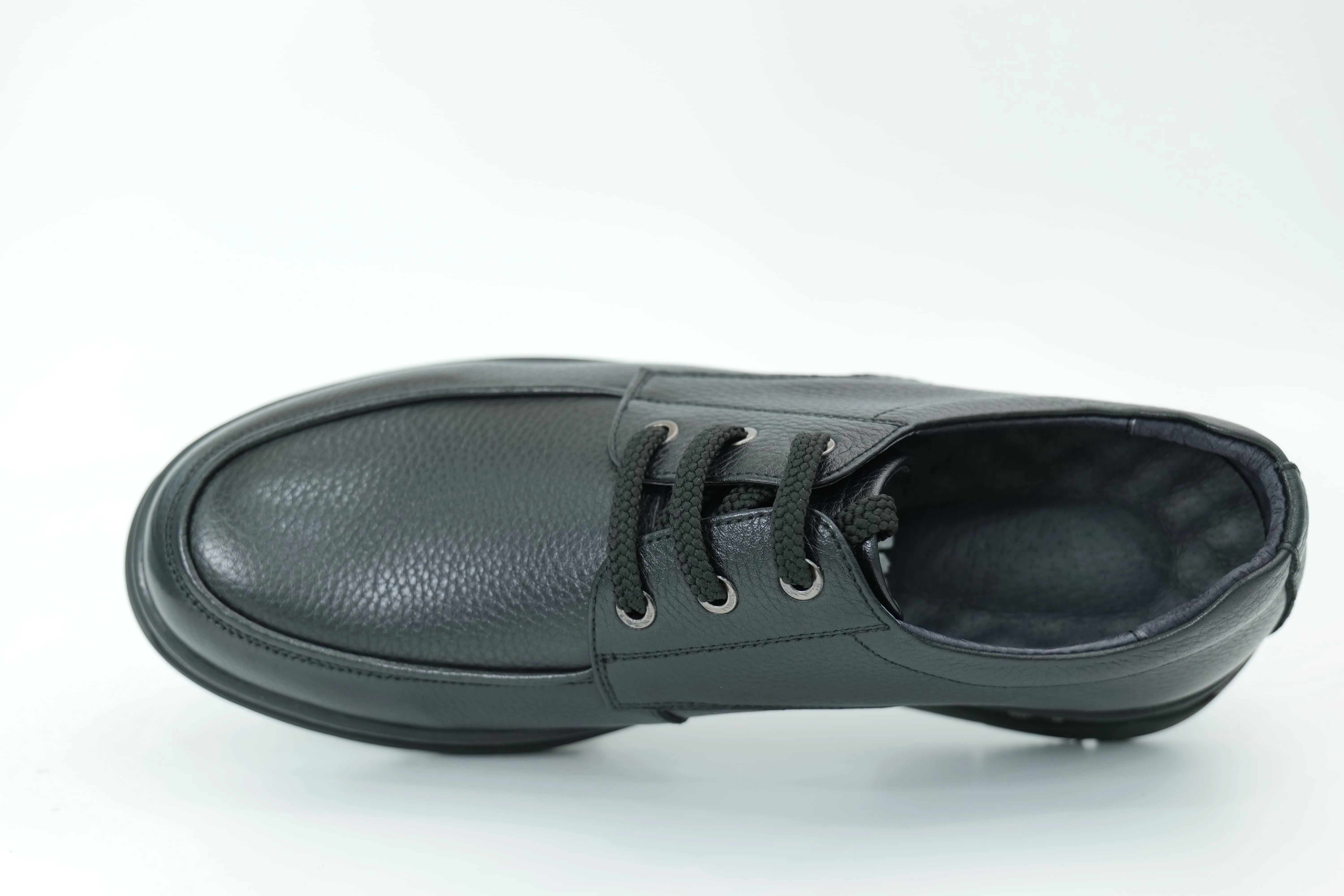 Casual shoes