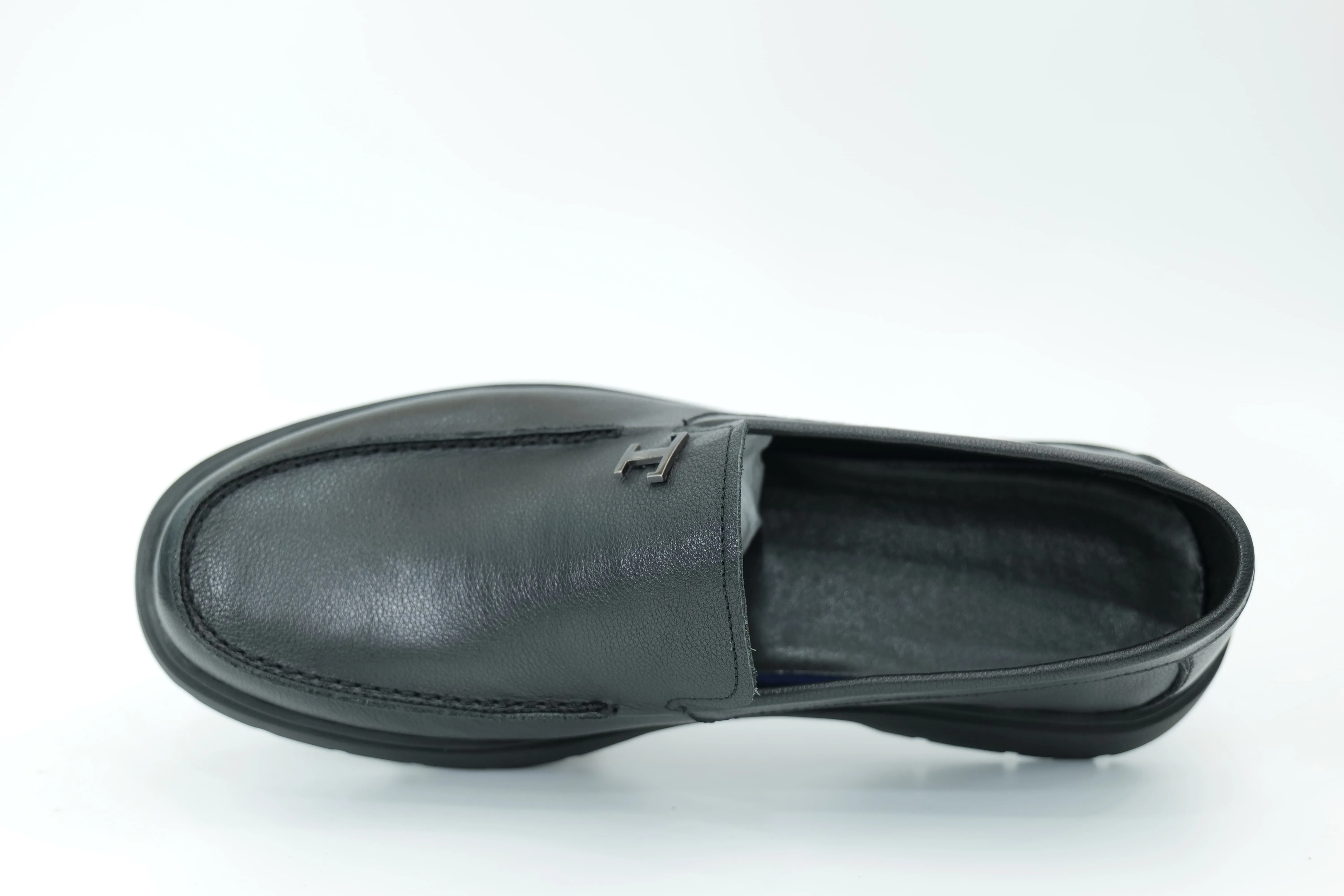 Casual shoes