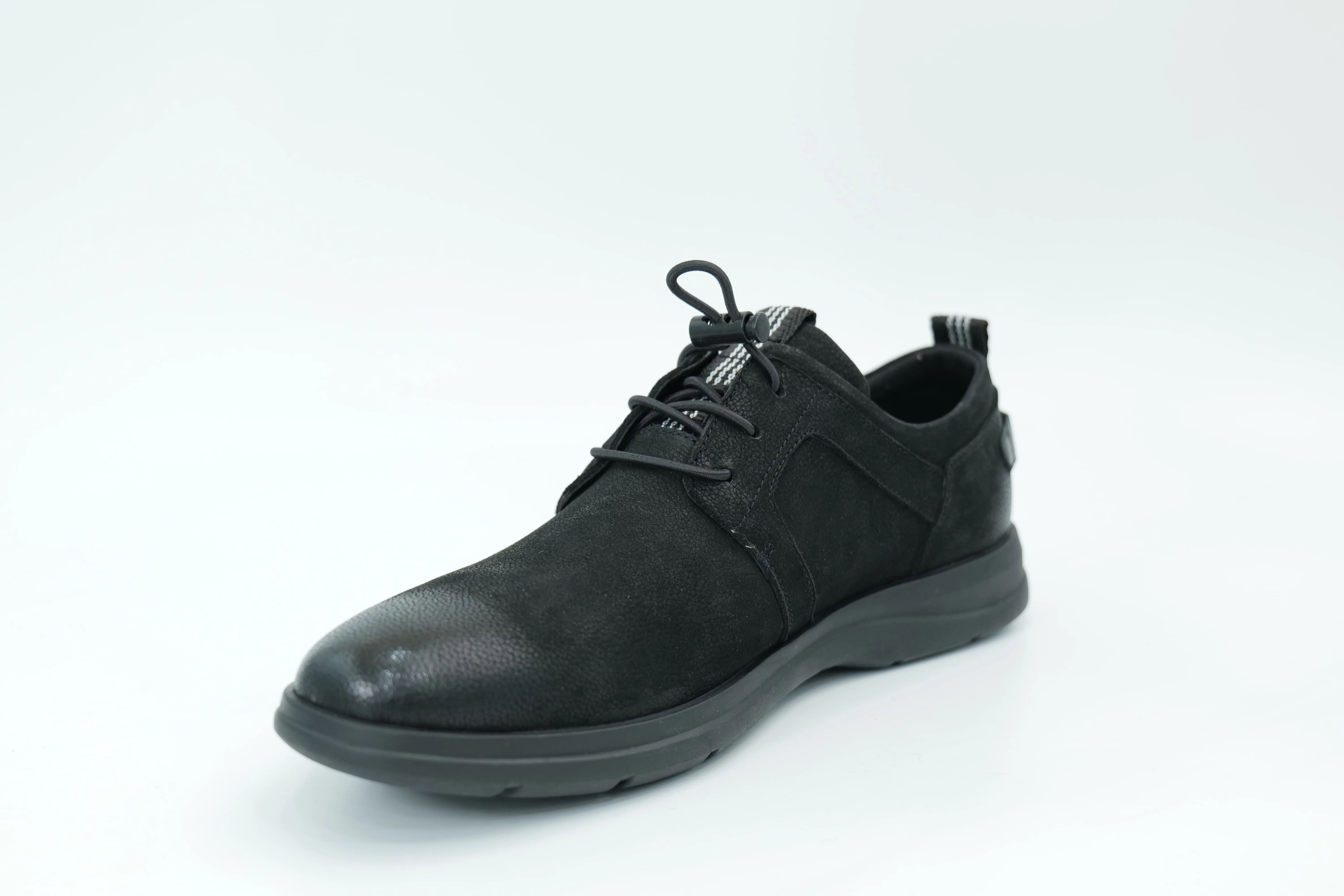 Casual shoes