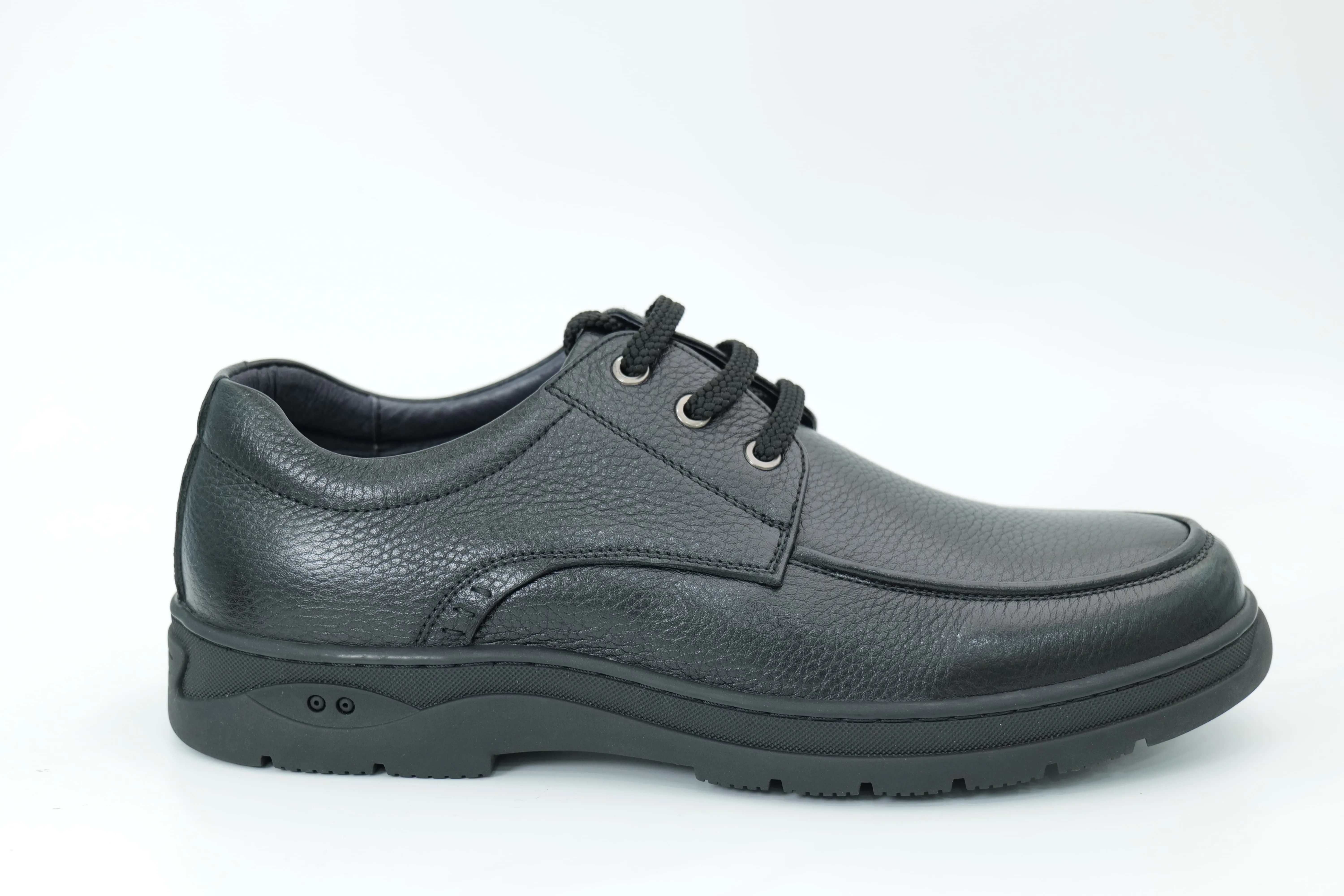 Casual shoes