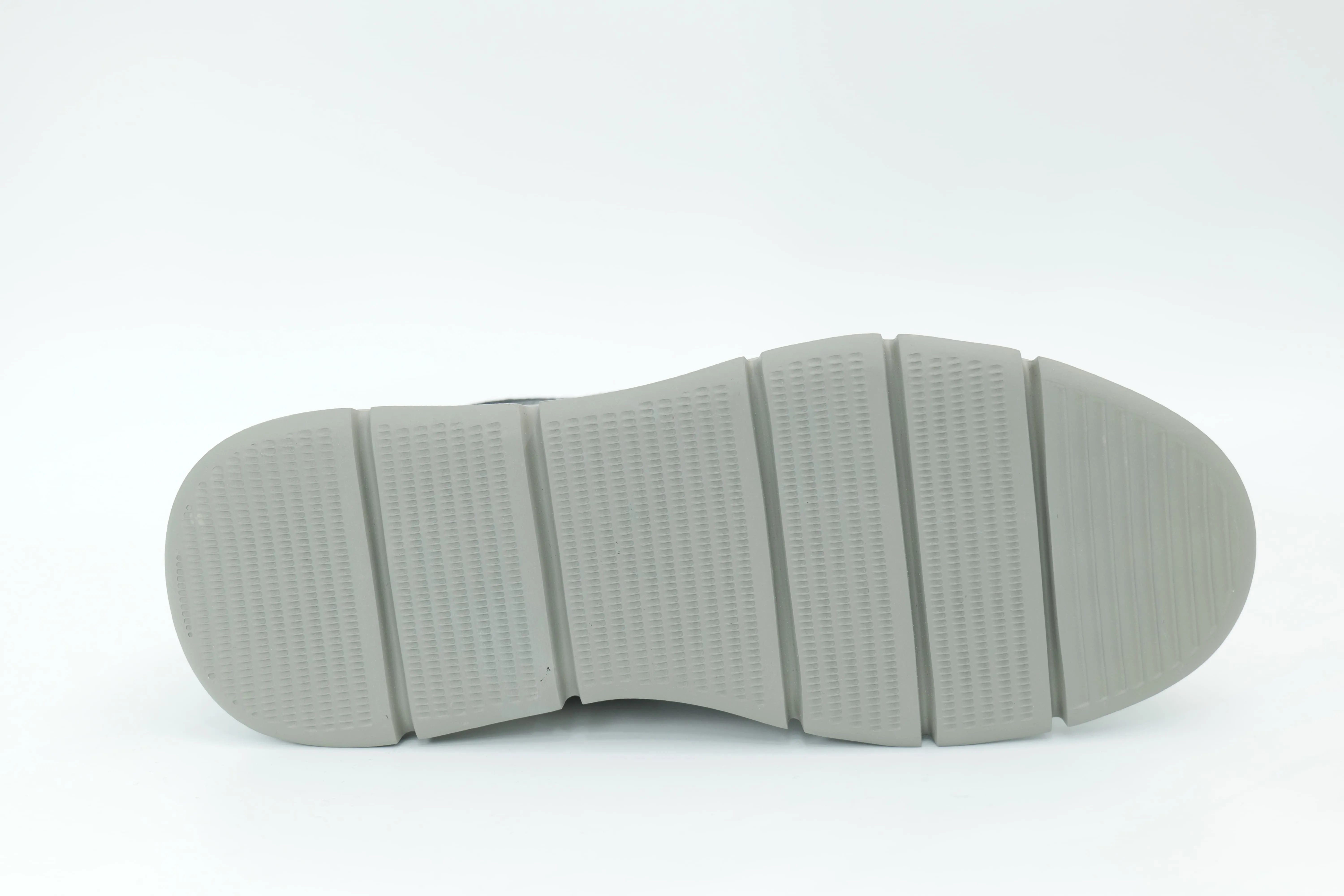 Casual shoes